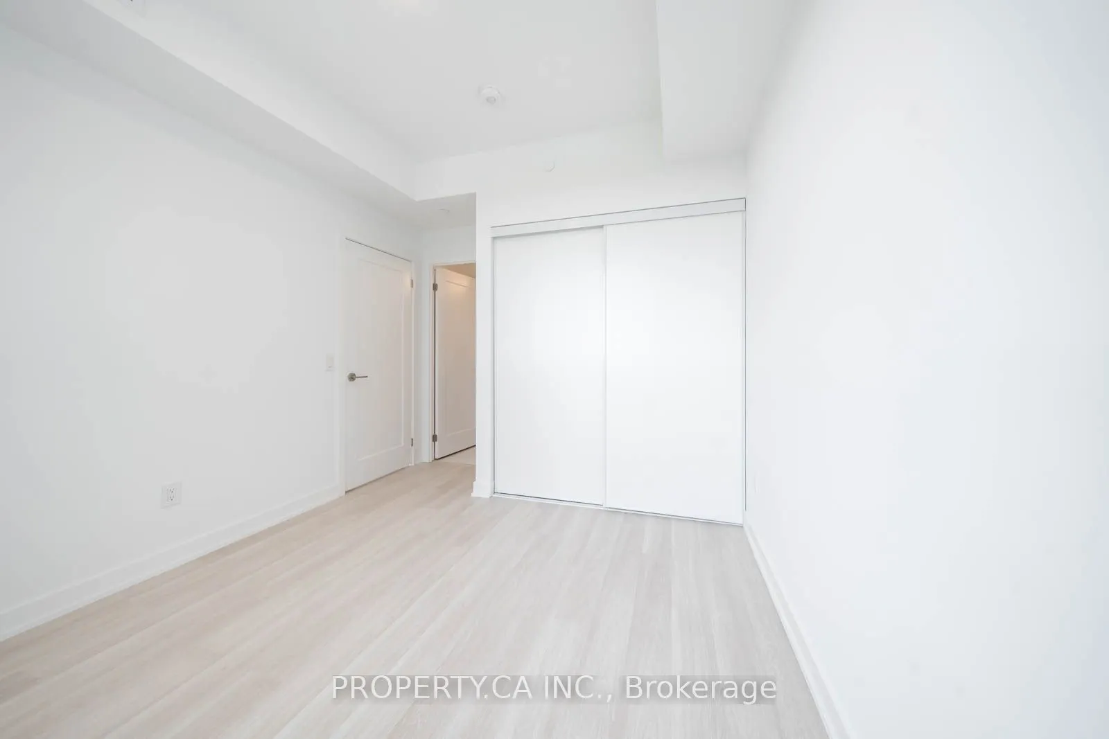 5105 Hurontario Street, #1406