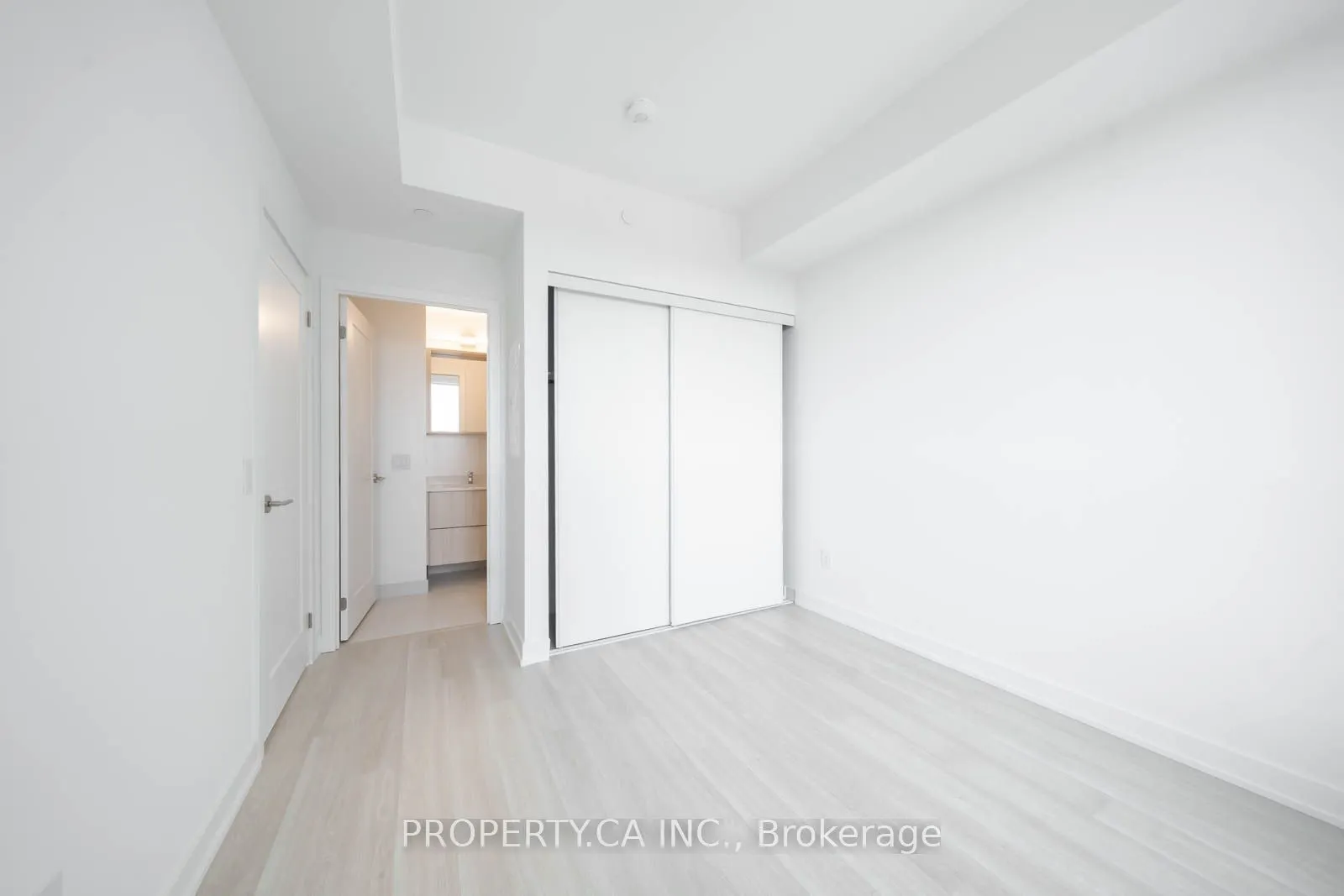 5105 Hurontario Street, #1406