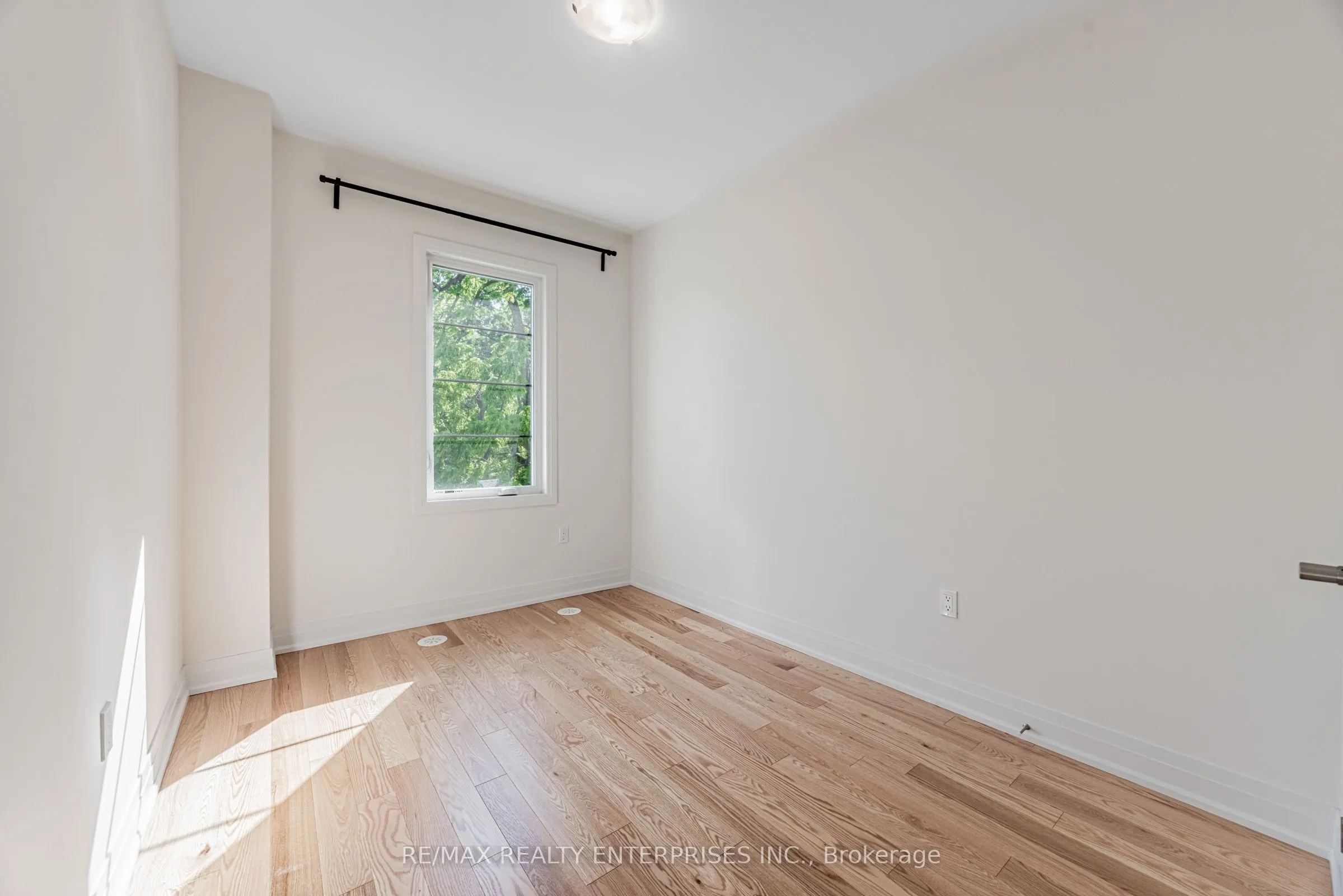 209 Wyndham Street