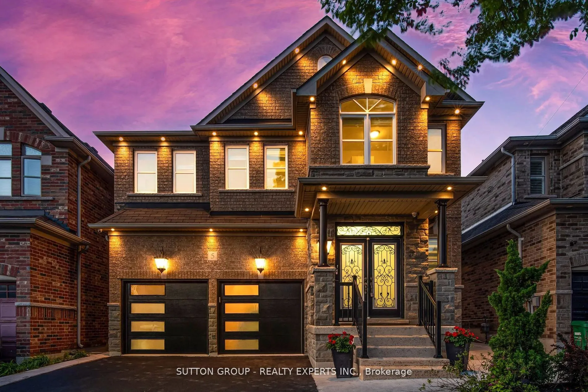 5 Freedom Oaks Trail, #Upper & Basement