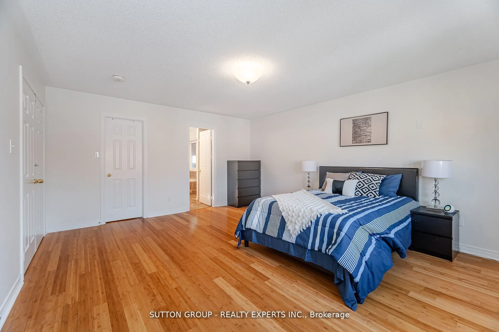5 Freedom Oaks Trail, #Upper & Basement