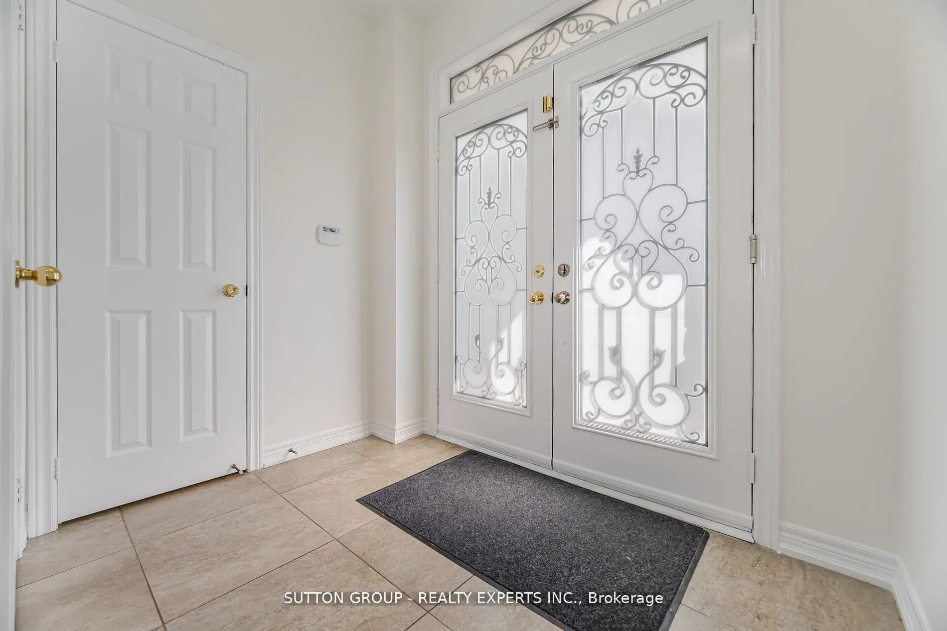 5 Freedom Oaks Trail, #Upper & Basement