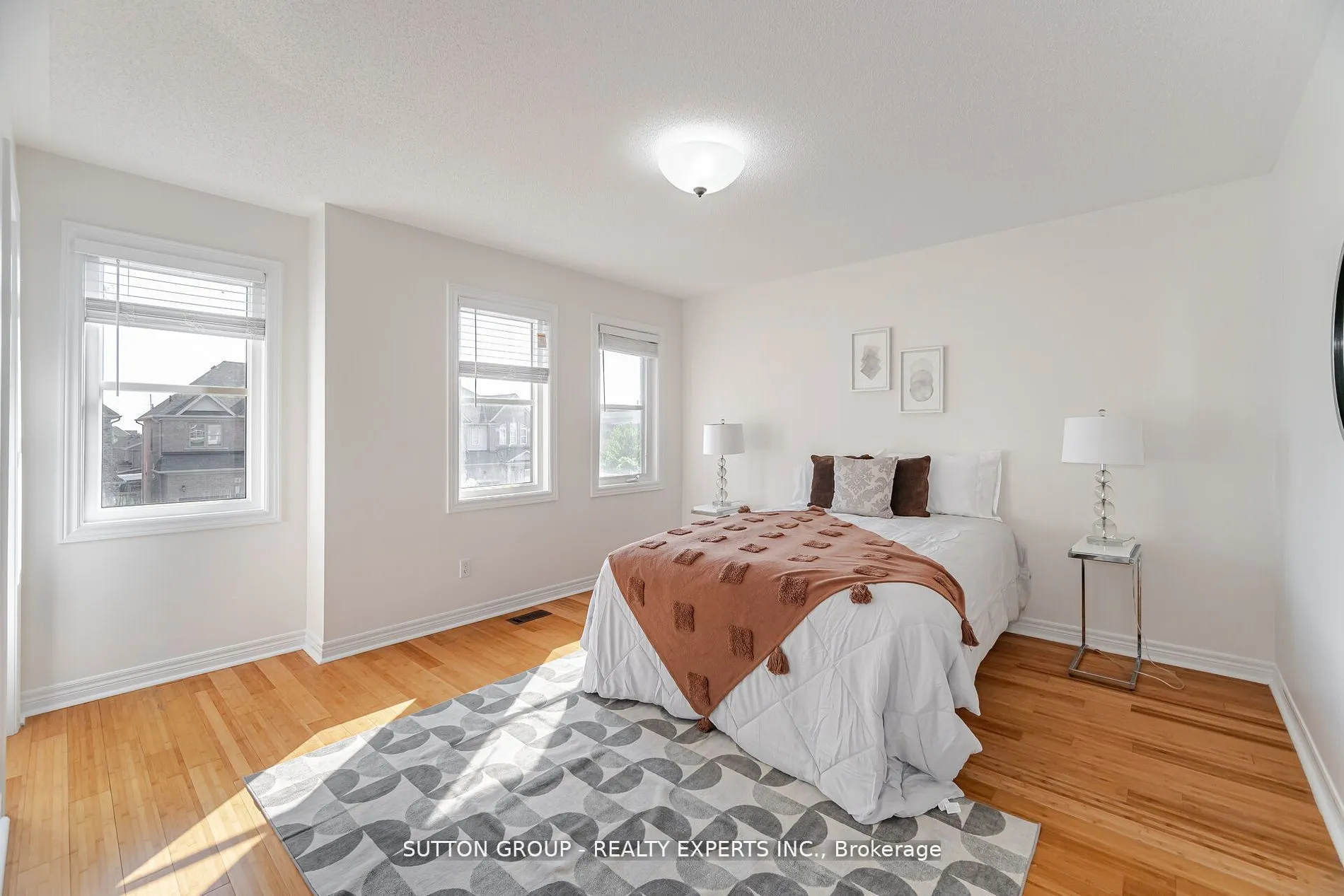 5 Freedom Oaks Trail, #Upper & Basement