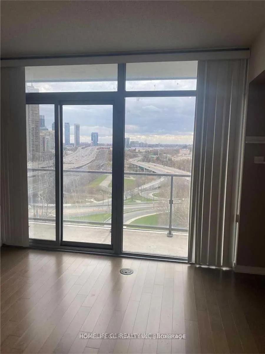 105 The Queensway Avenue, #1107
