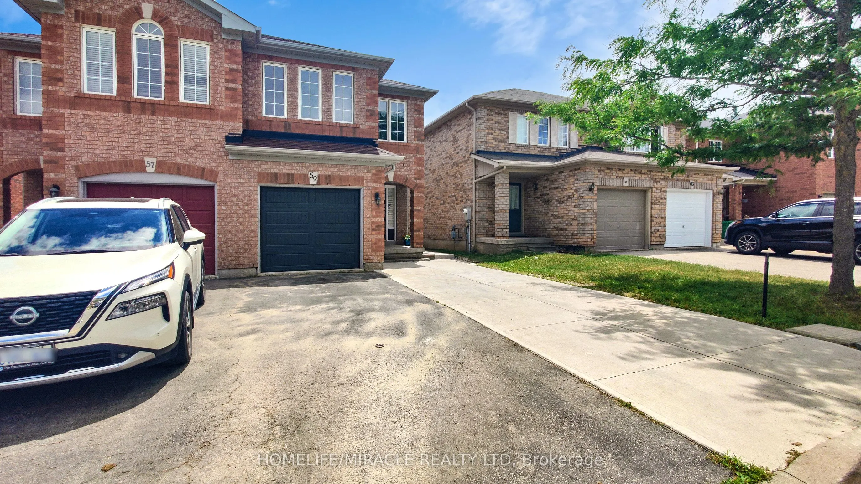 59 Roadmaster Lane