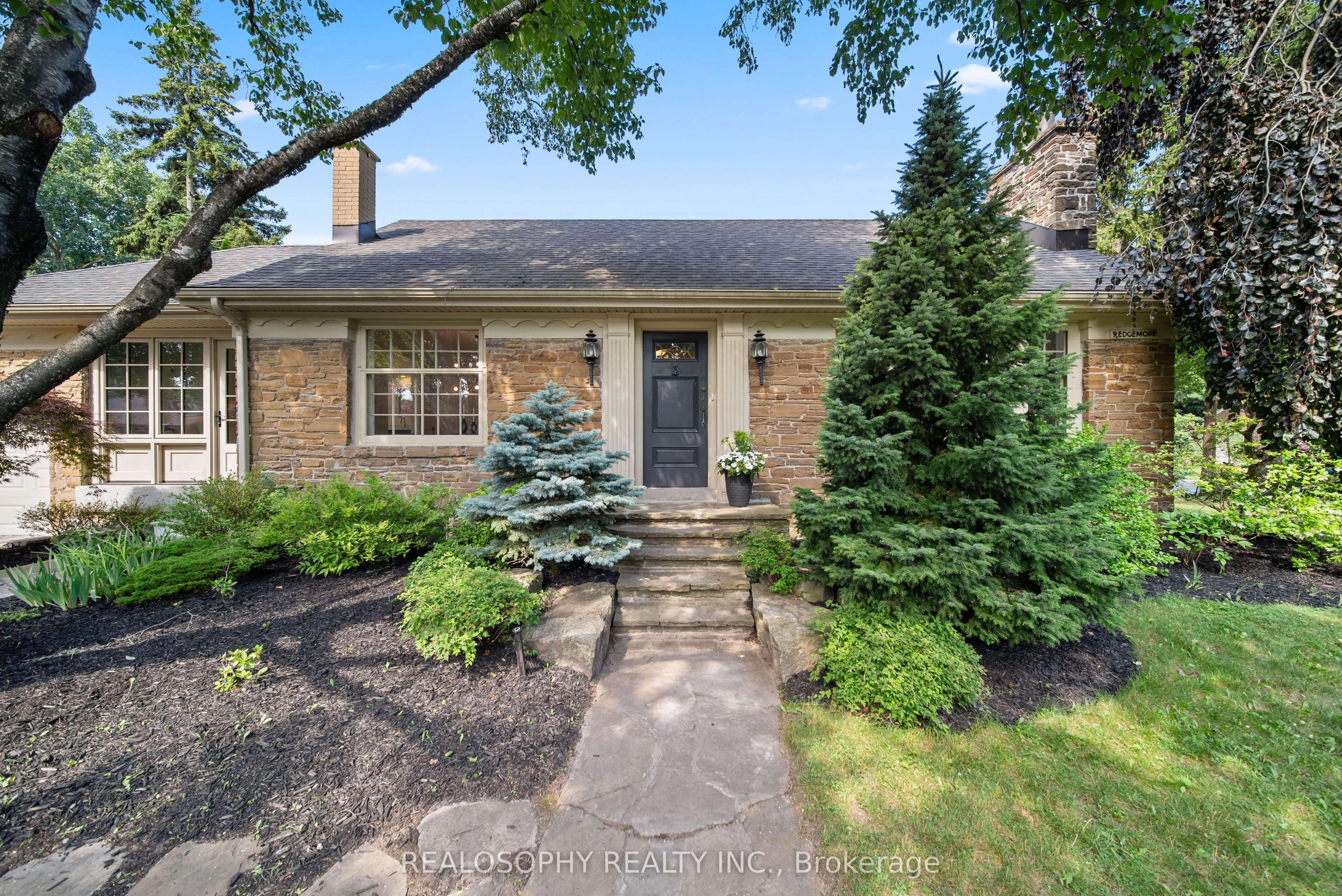 9 Edgemore Drive