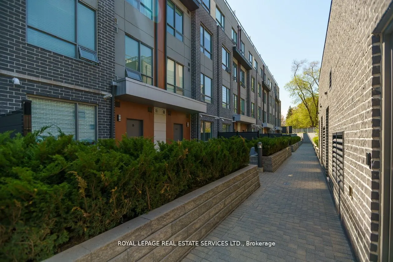 650 Atwater Avenue, #13