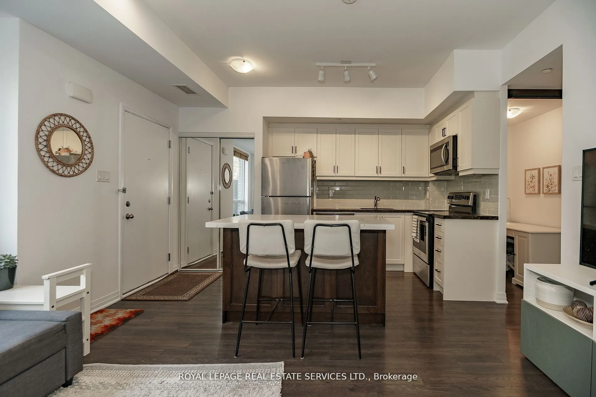 650 Atwater Avenue, #13