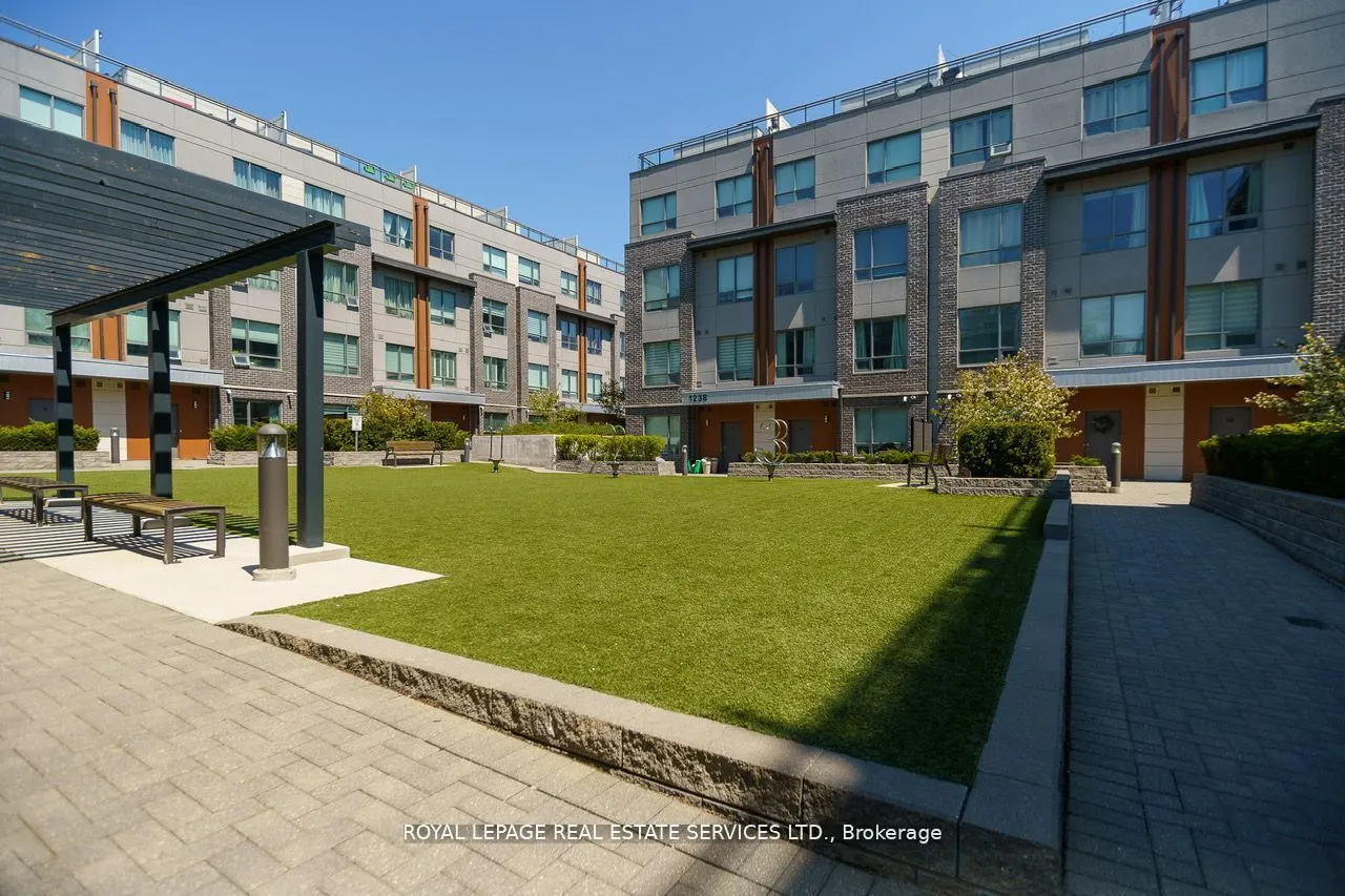 650 Atwater Avenue, #13