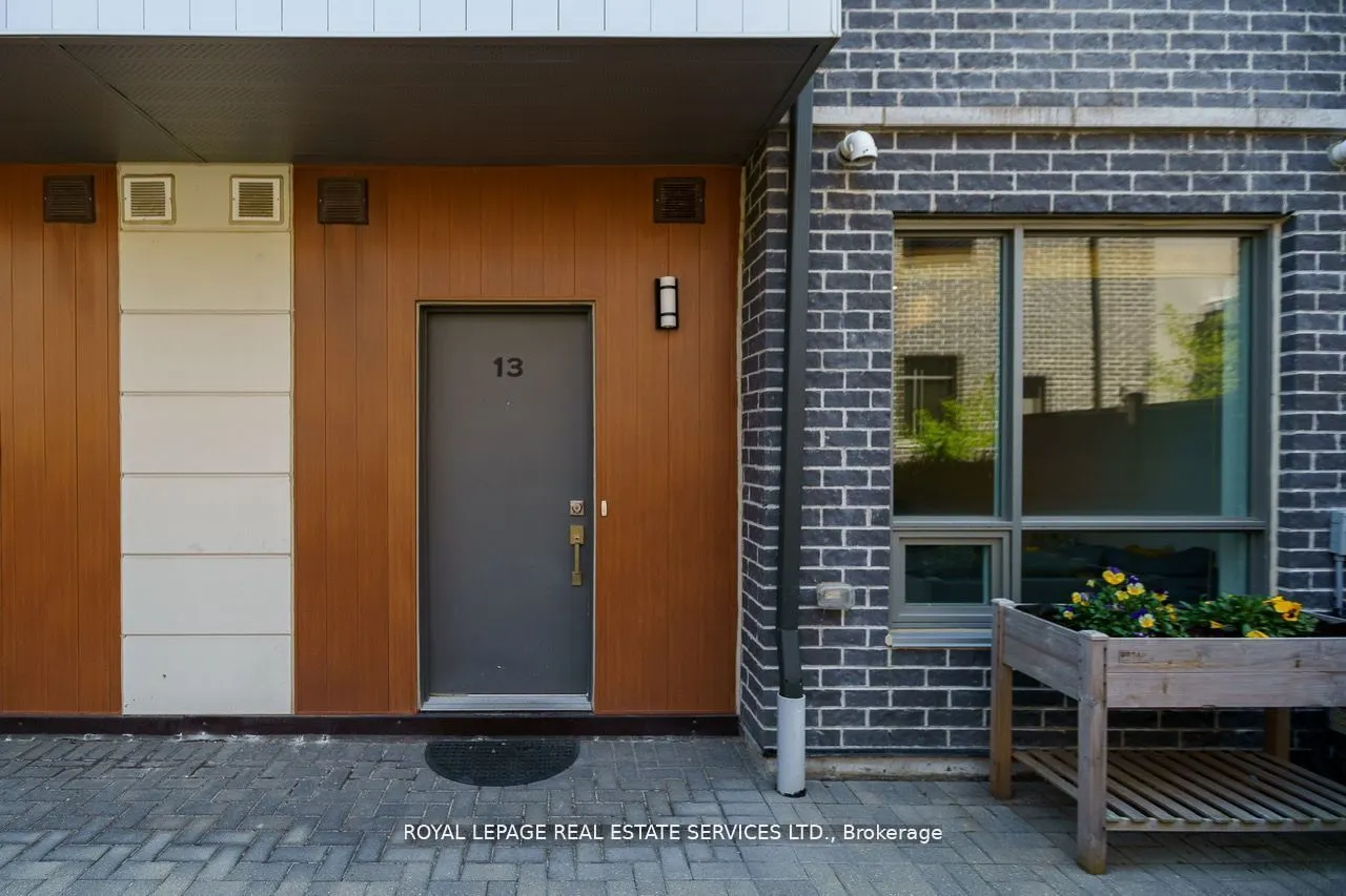 650 Atwater Avenue, #13