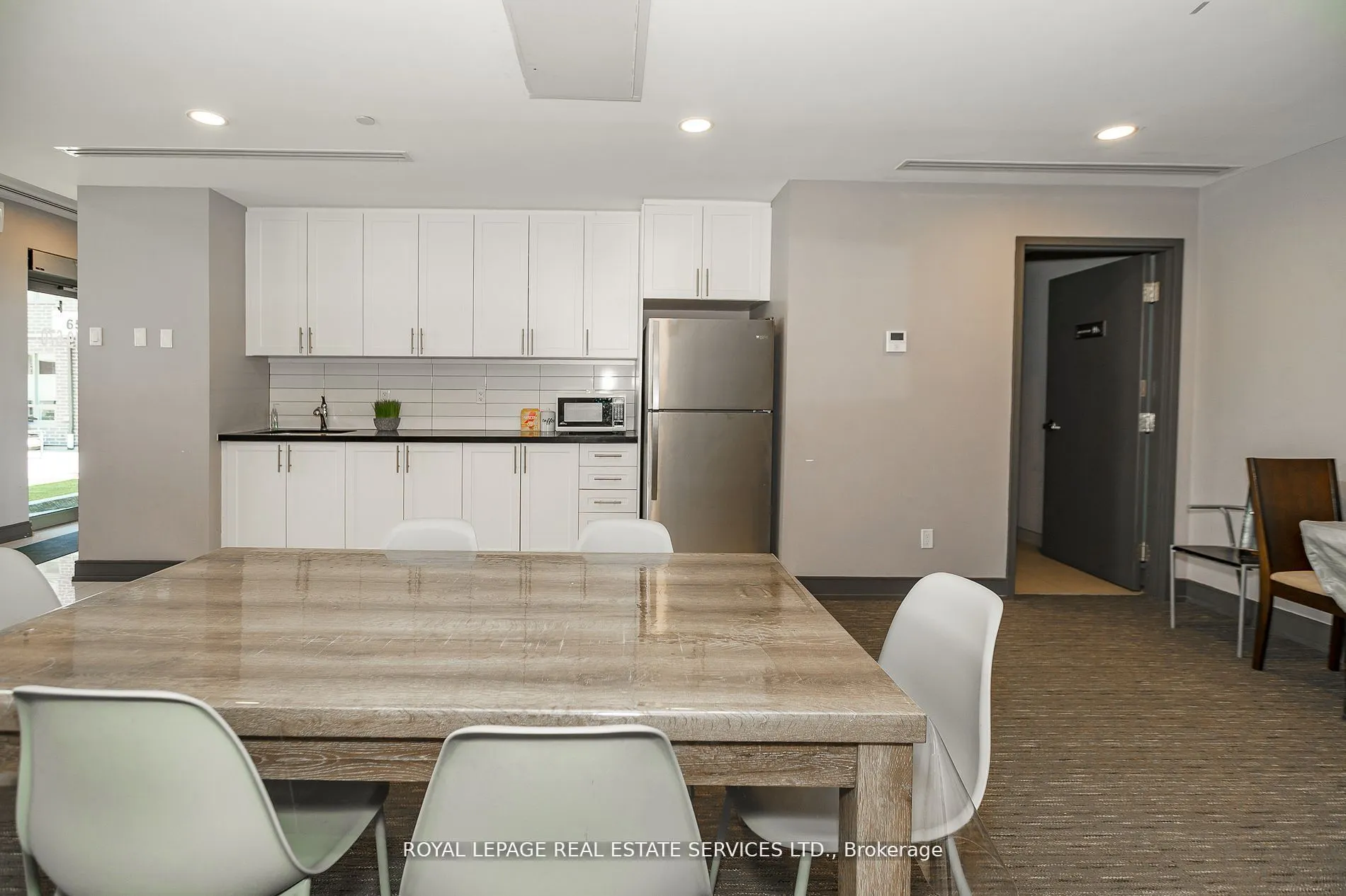 650 Atwater Avenue, #13