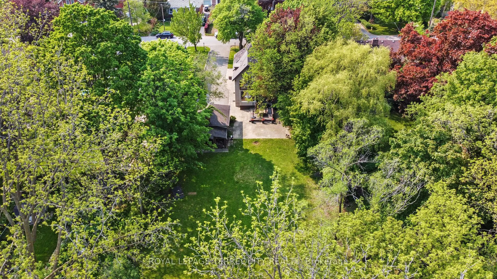 65 Burnhamthorpe Crescent