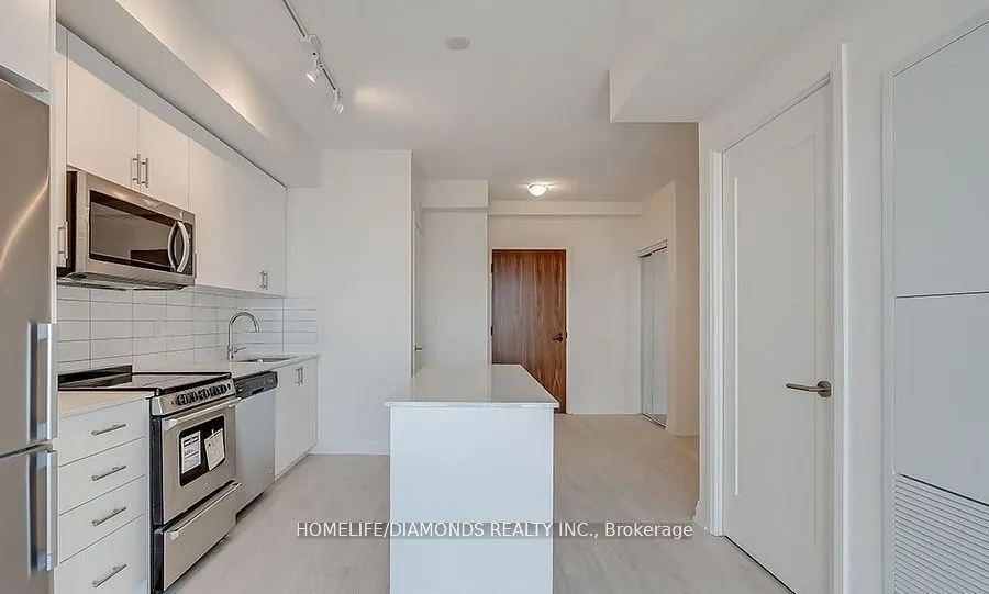 509 DUNDAS Street W, #415
