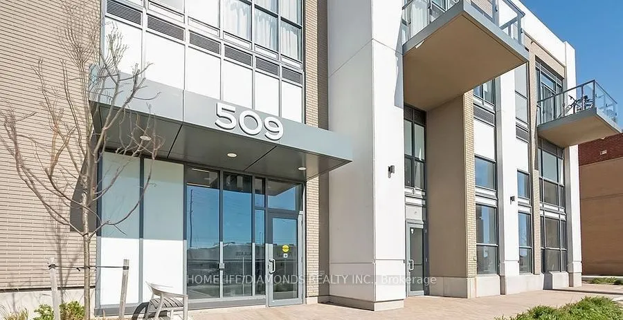 509 DUNDAS Street W, #415