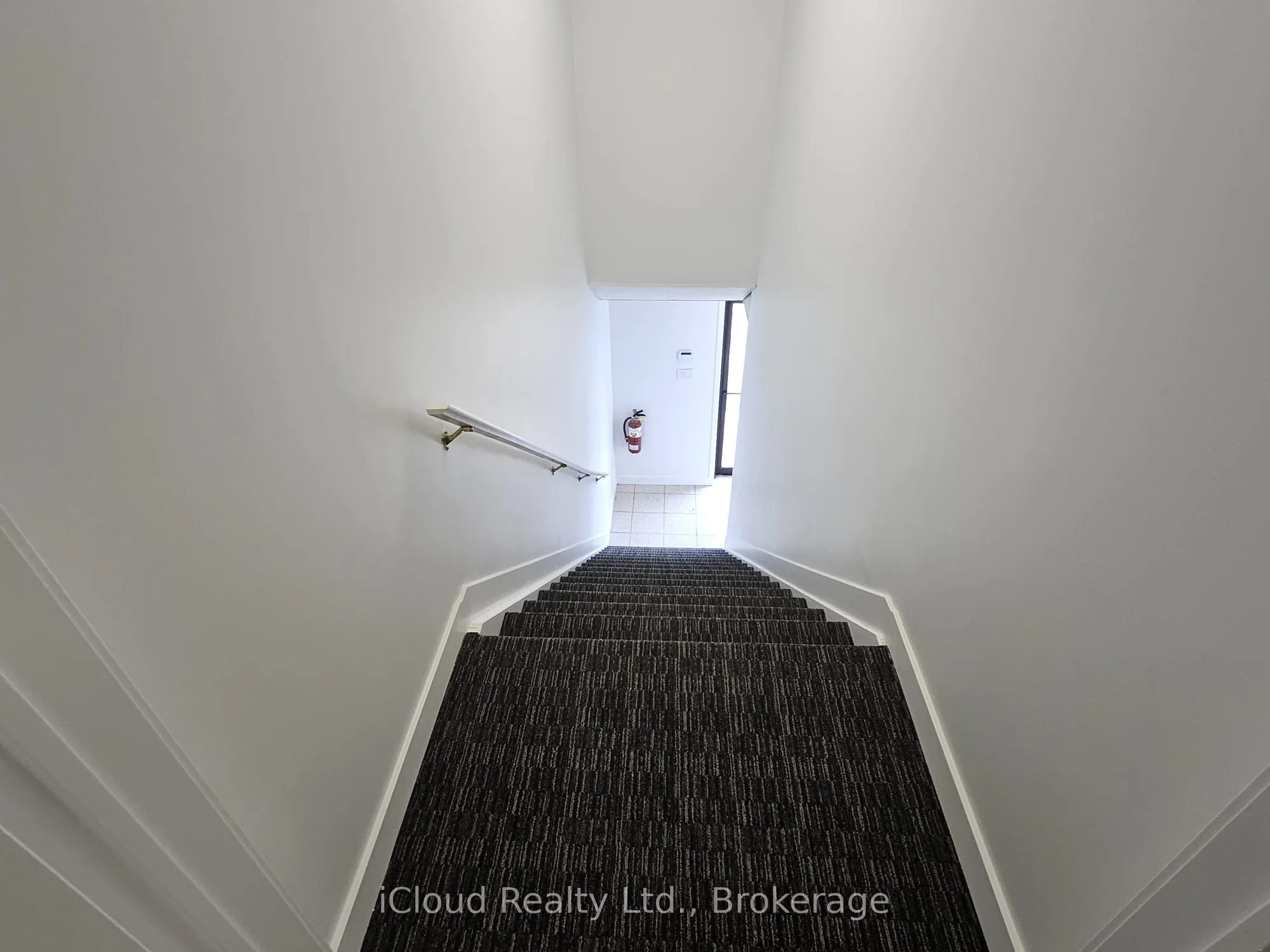 1 Marconi Court, #2