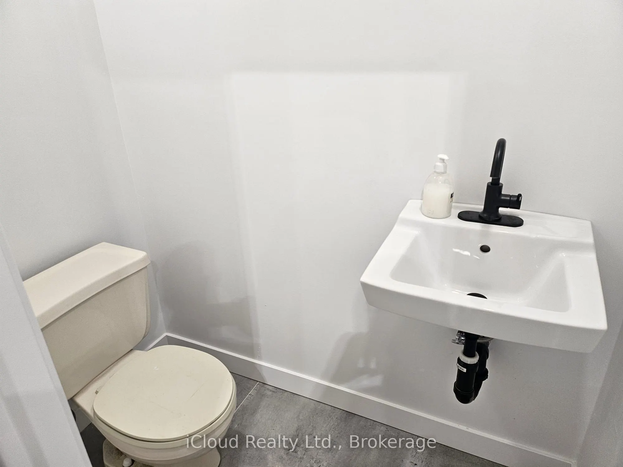 1 Marconi Court, #2