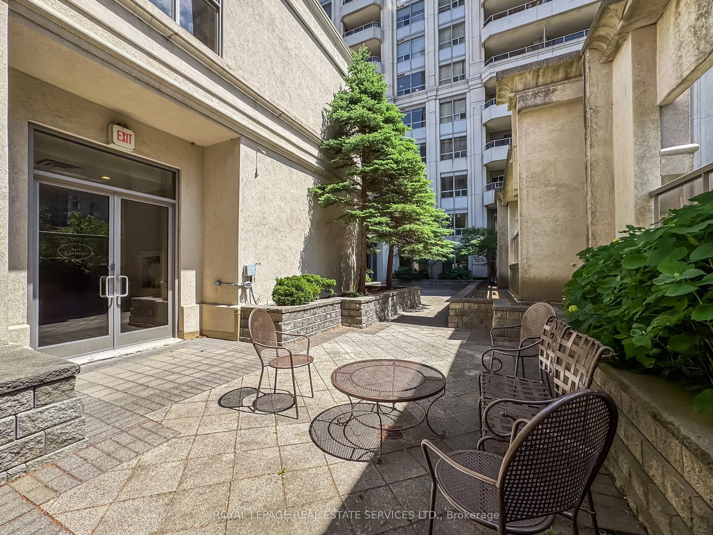 25 Kingsbridge Garden Circle, #418