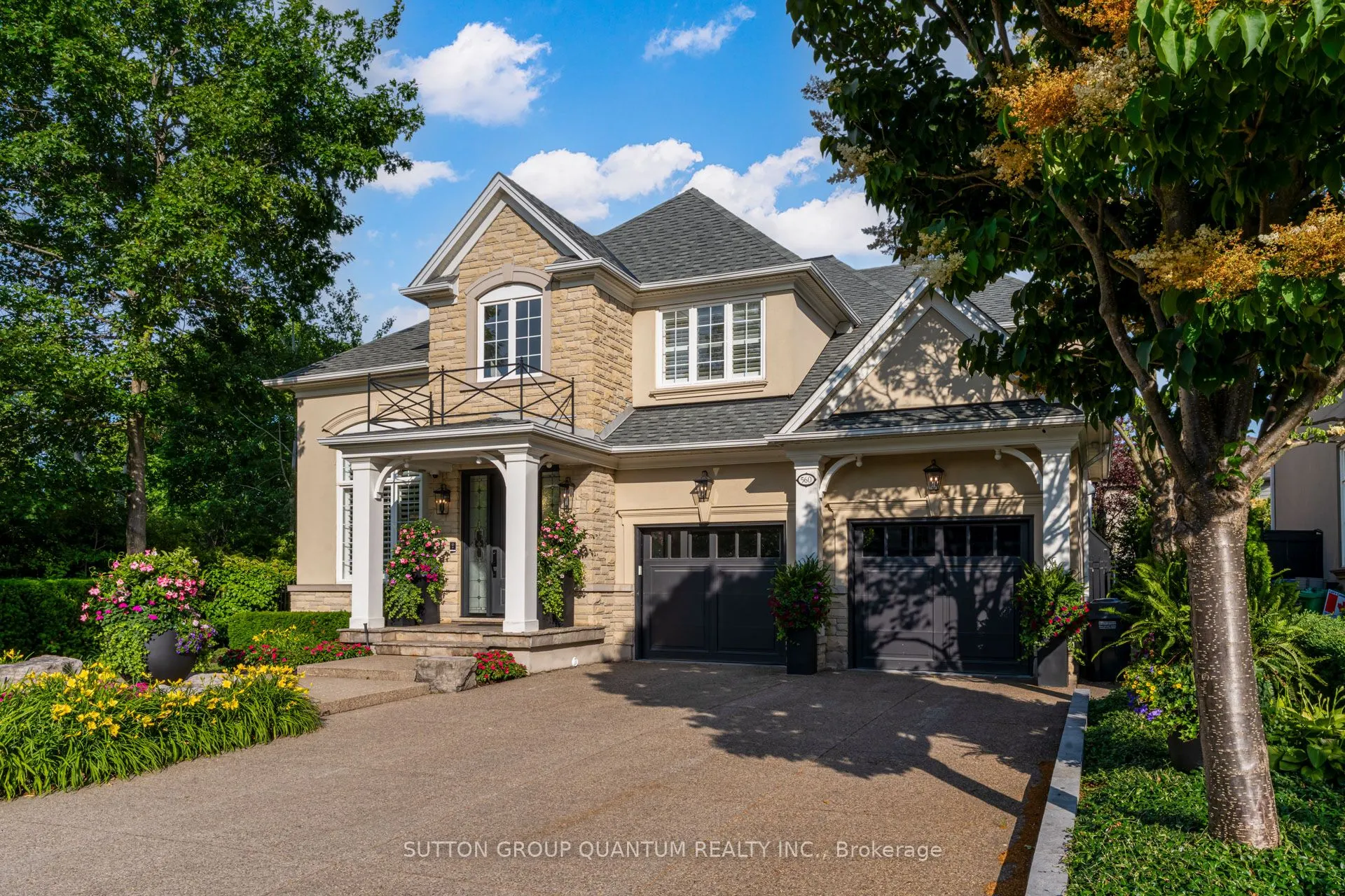 560 Hancock Way