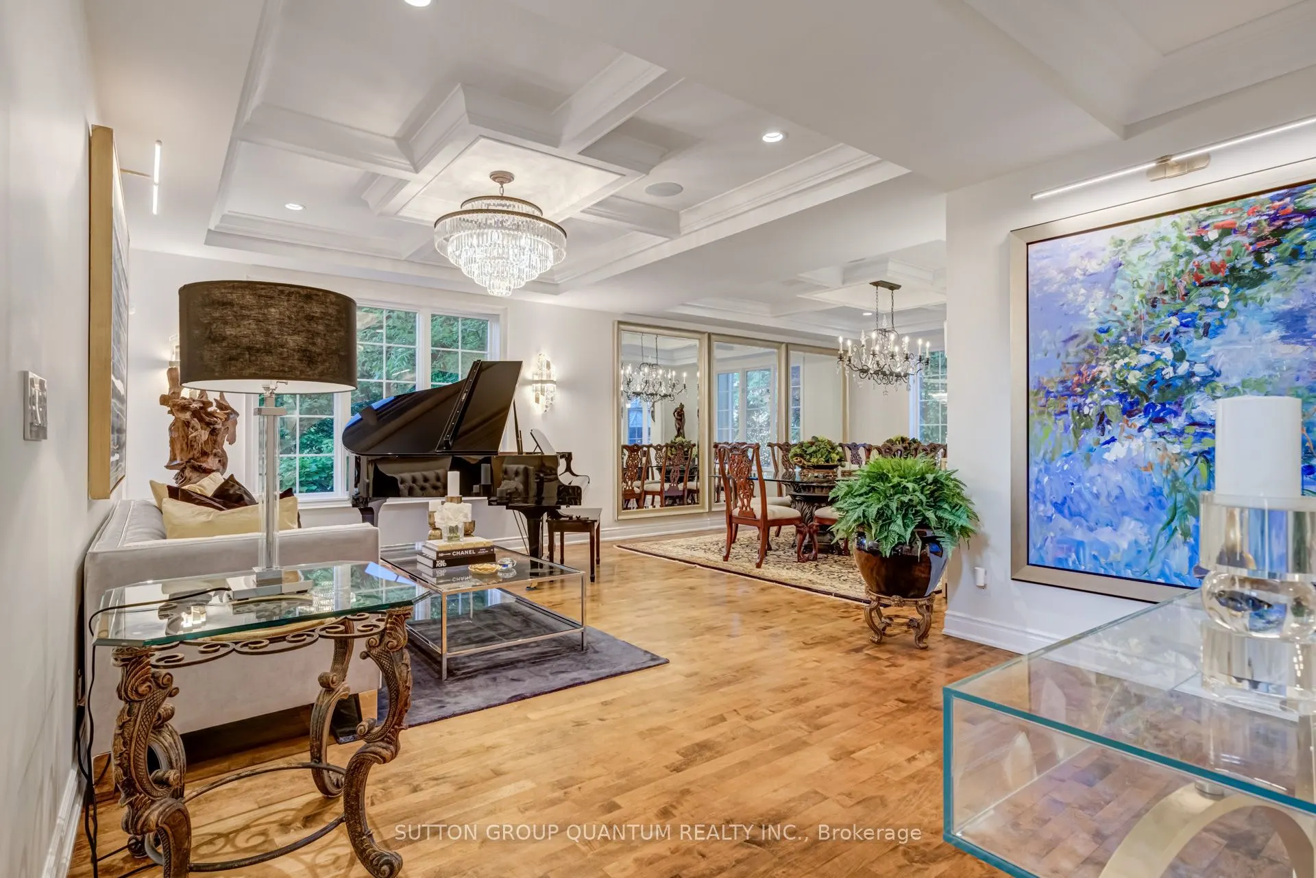 560 Hancock Way
