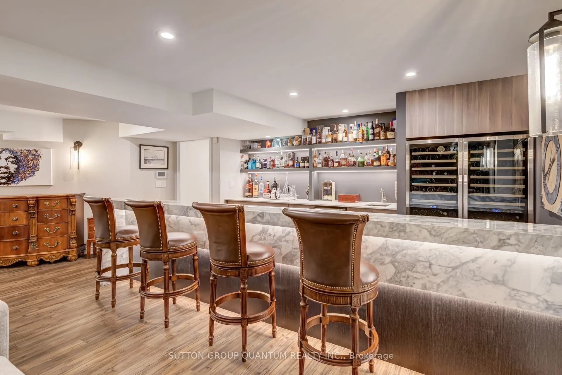 560 Hancock Way