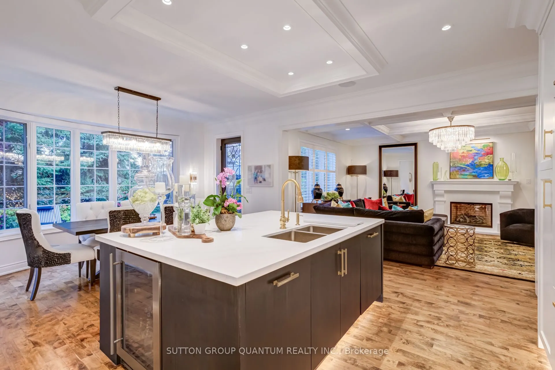 560 Hancock Way