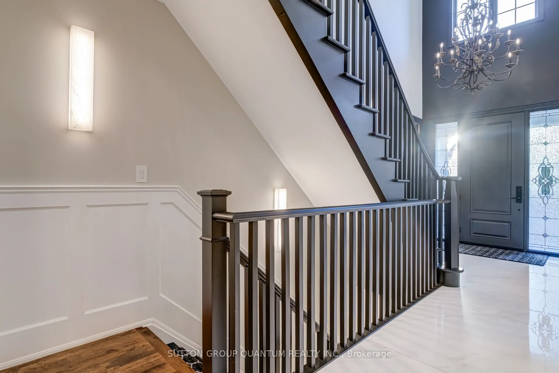 560 Hancock Way