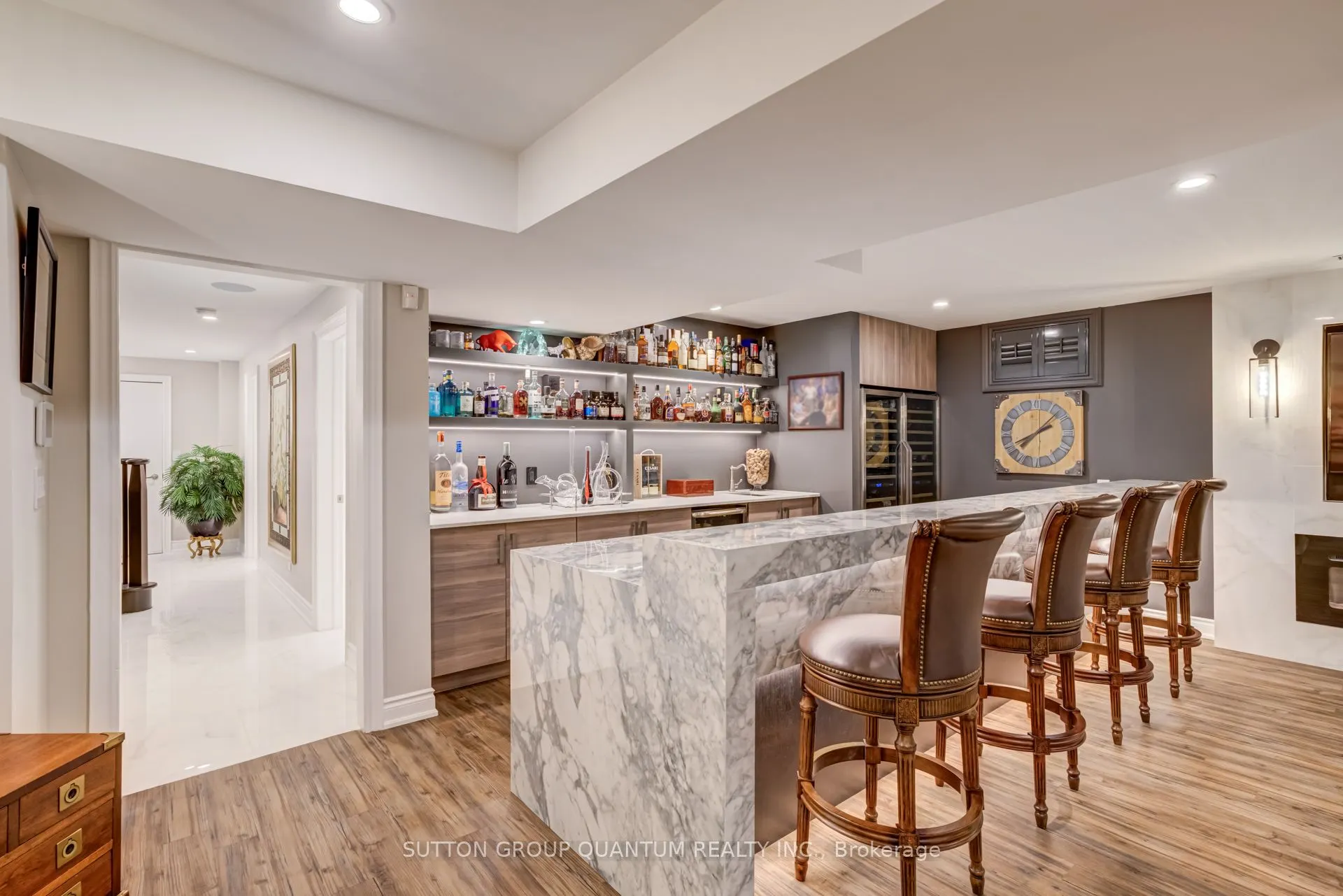 560 Hancock Way