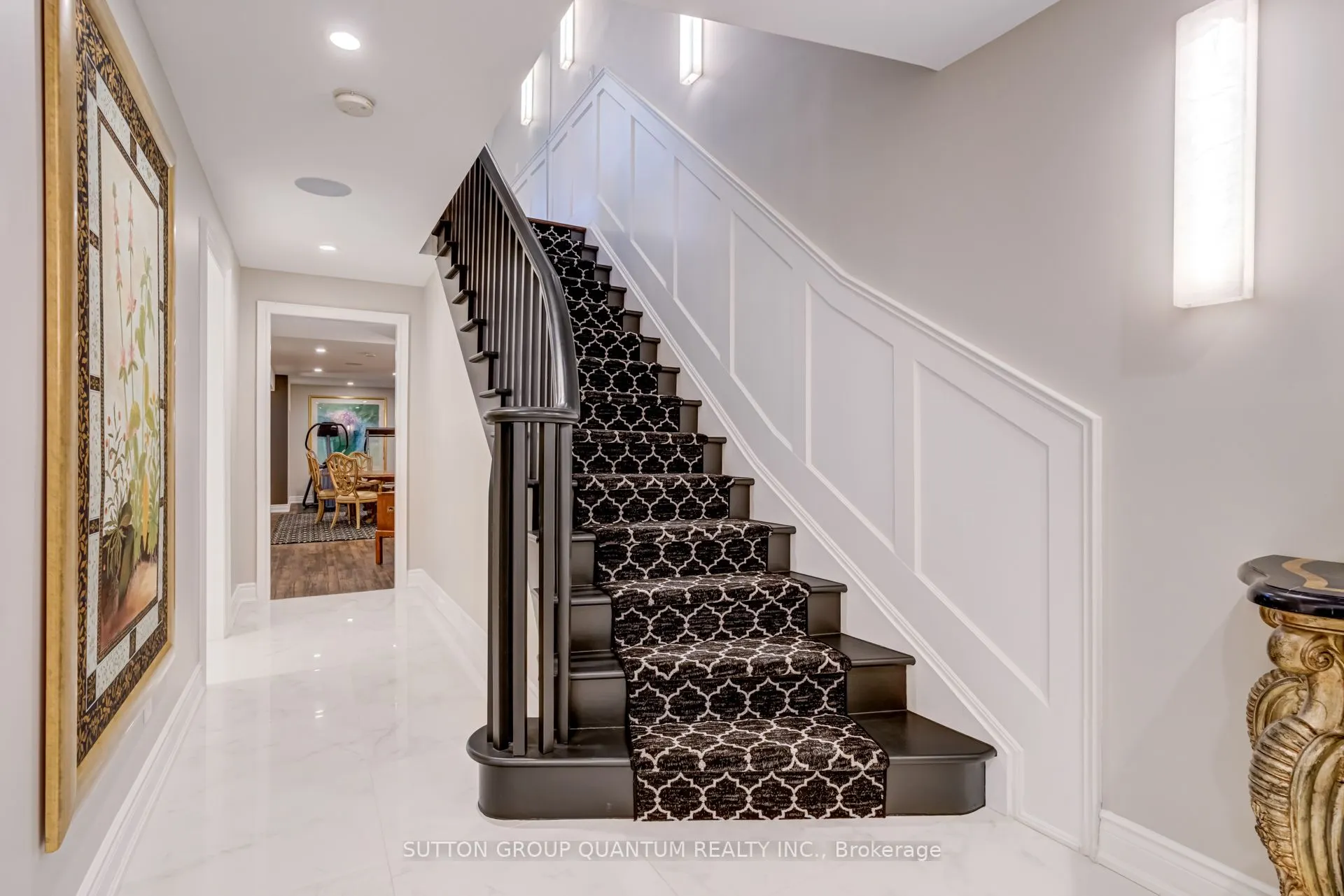 560 Hancock Way