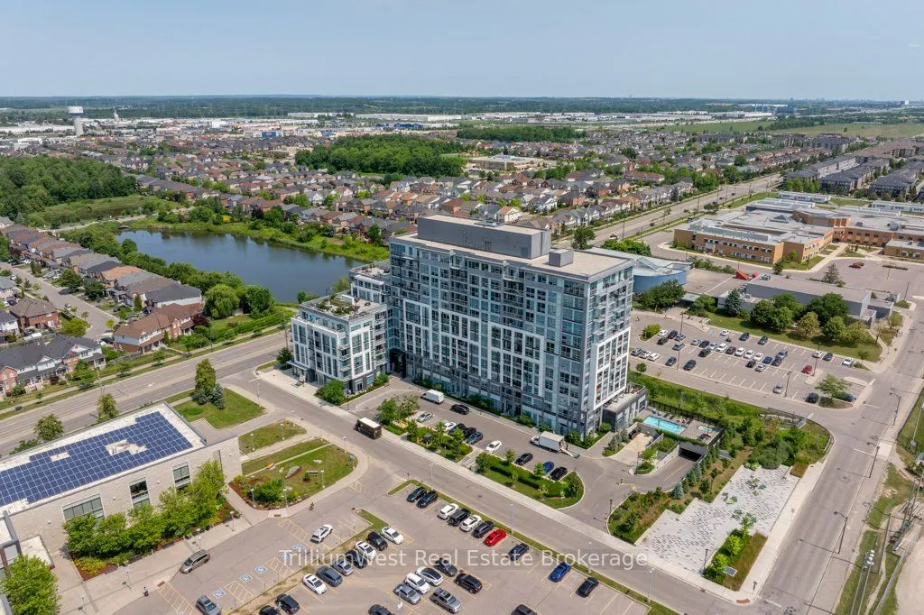 1050 Main Street E, #1004