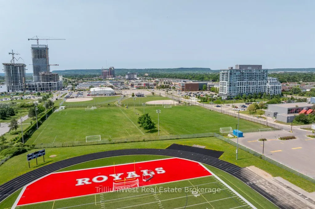 1050 Main Street E, #1004