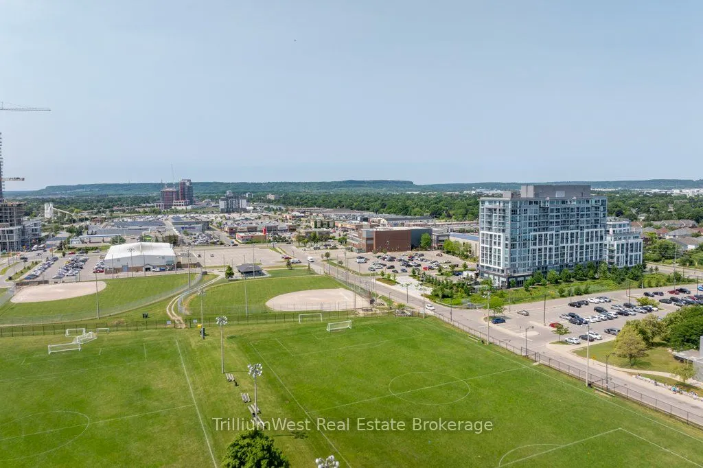 1050 Main Street E, #1004