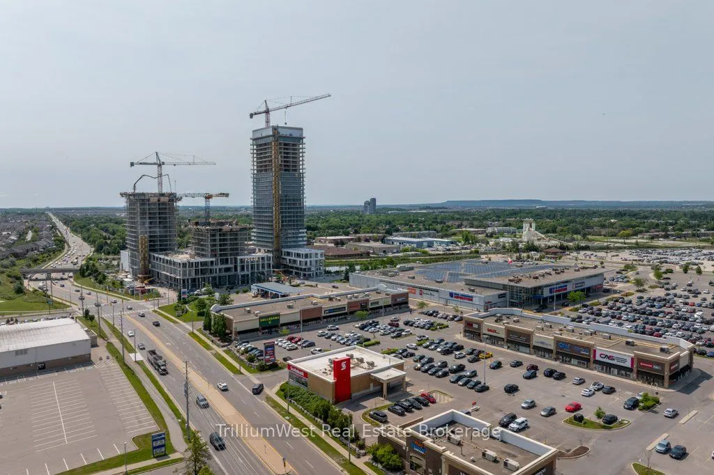 1050 Main Street E, #1004