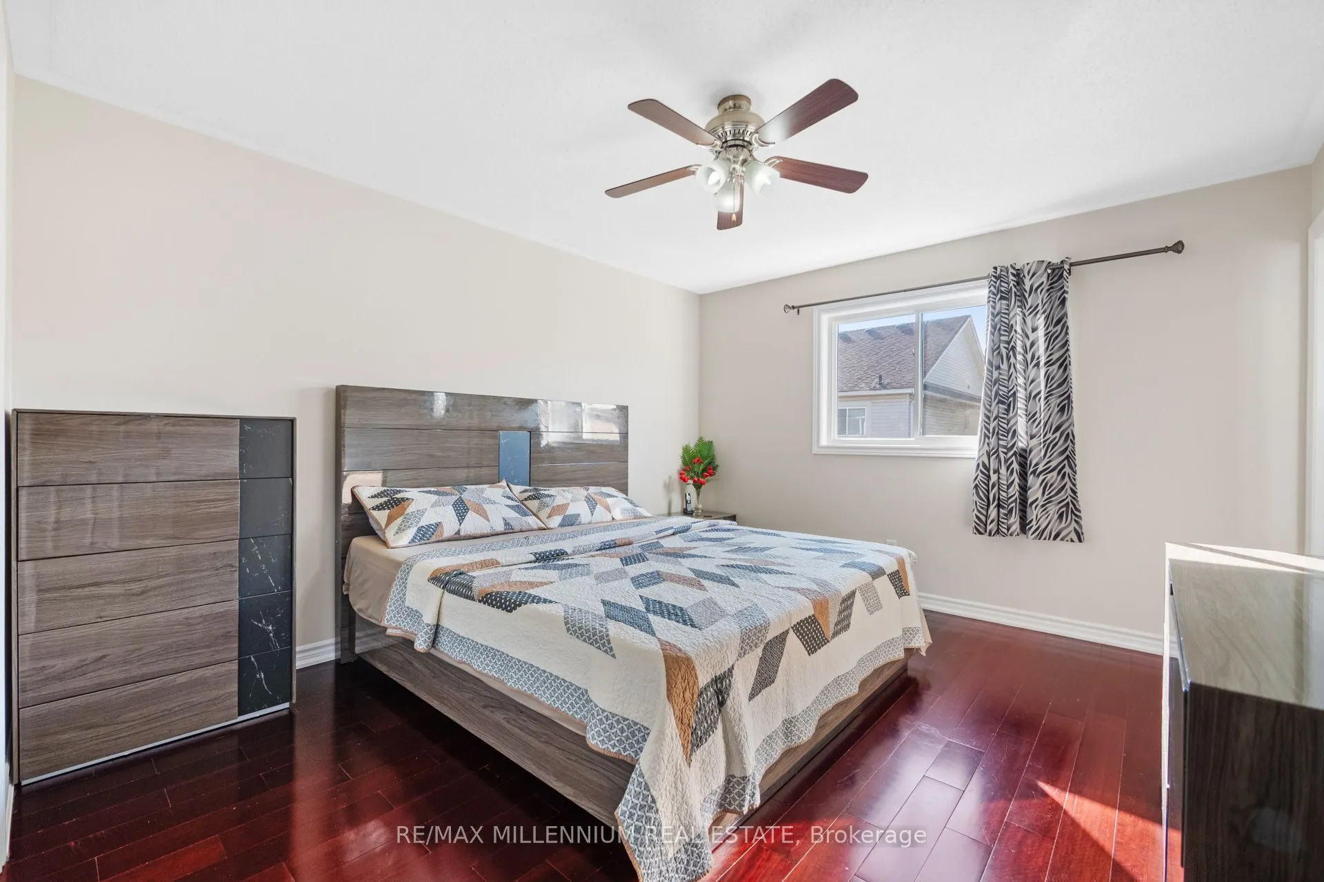 19 Earl Grey Crescent