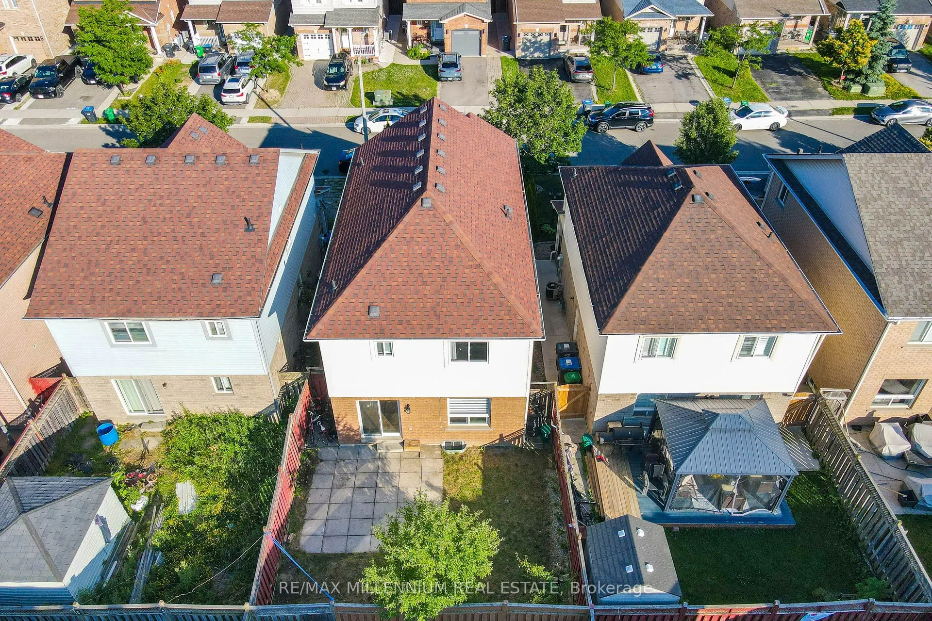 19 Earl Grey Crescent