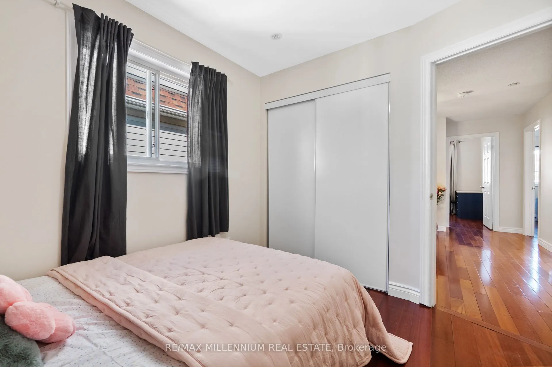 19 Earl Grey Crescent