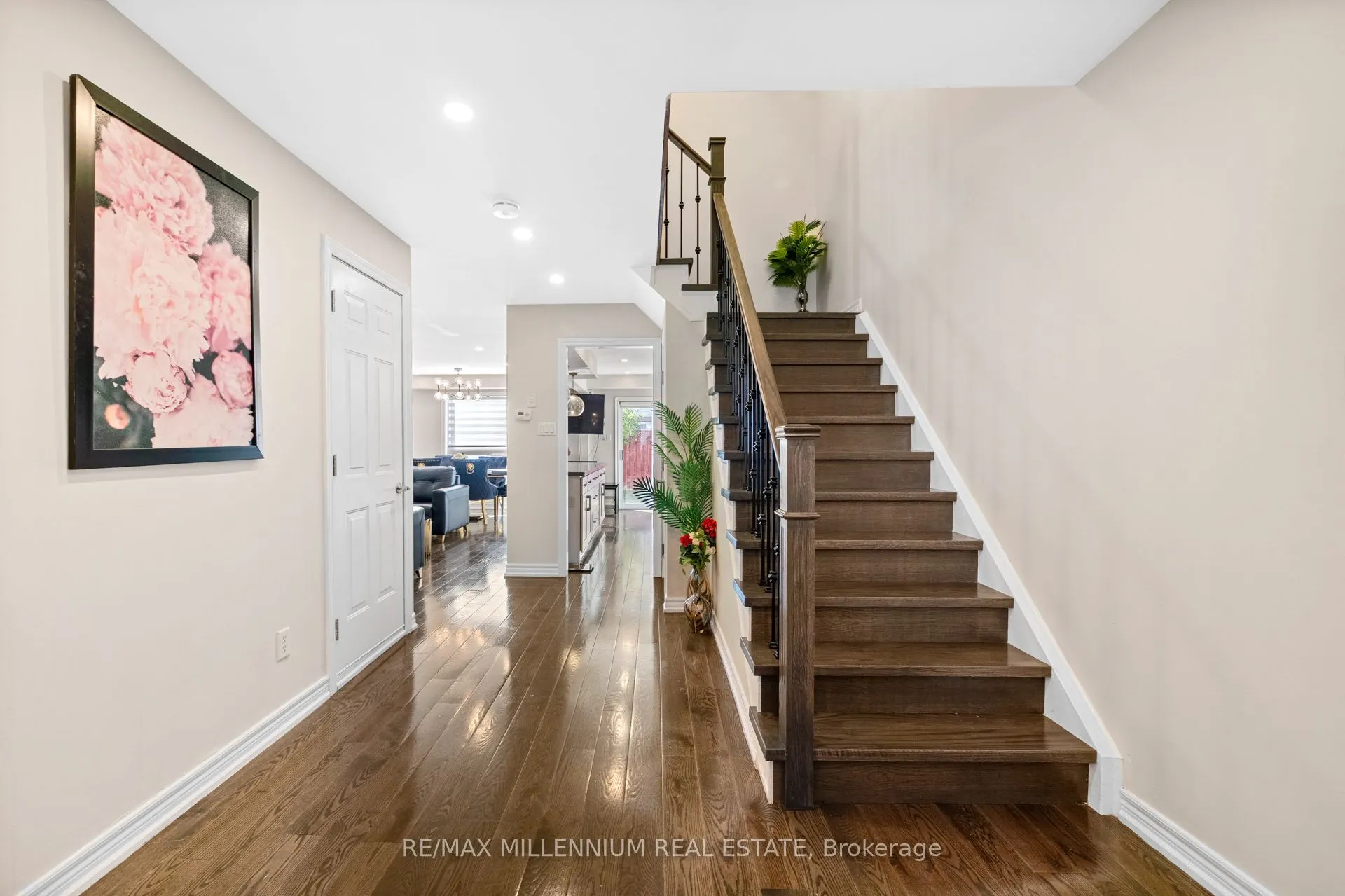 19 Earl Grey Crescent
