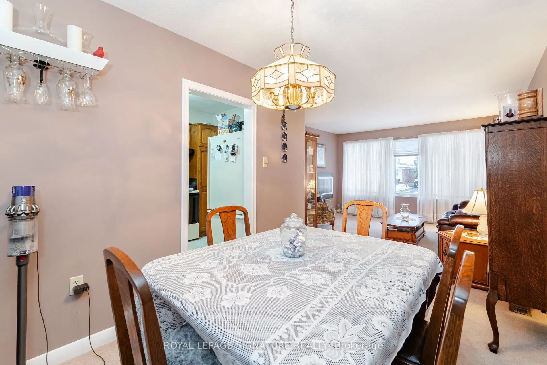 5 Sterne Avenue