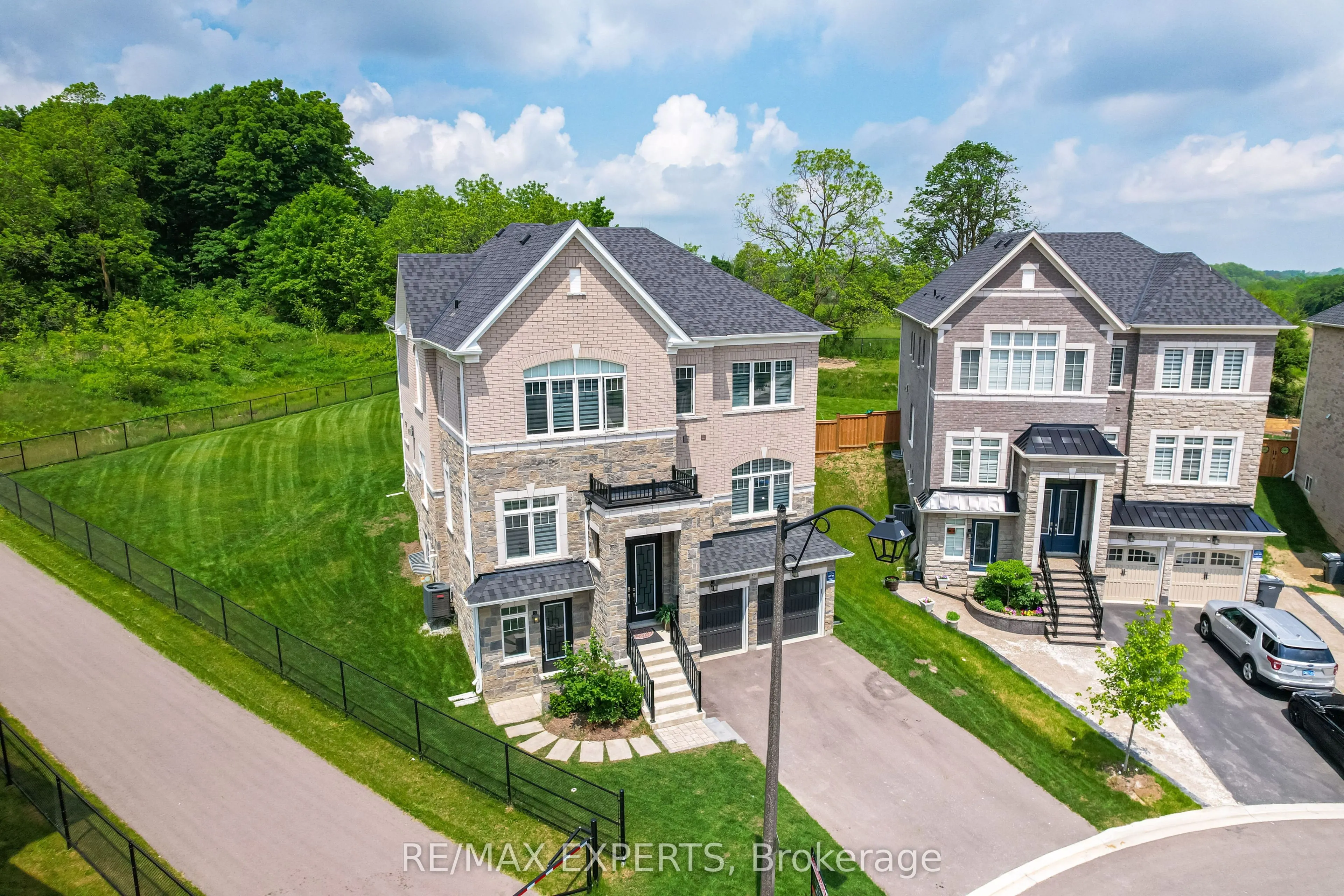 57 Arthur Griffin Crescent