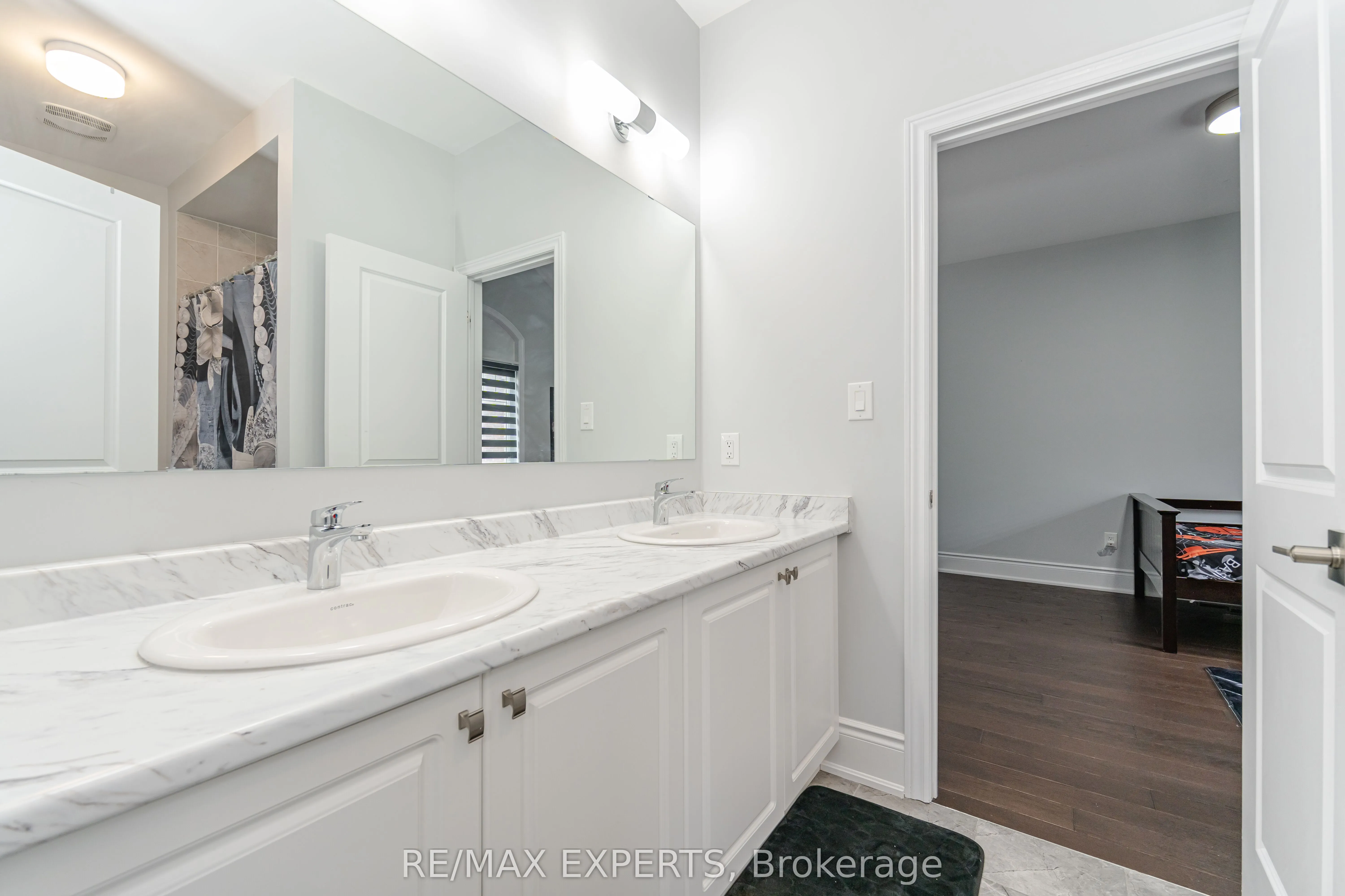 57 Arthur Griffin Crescent