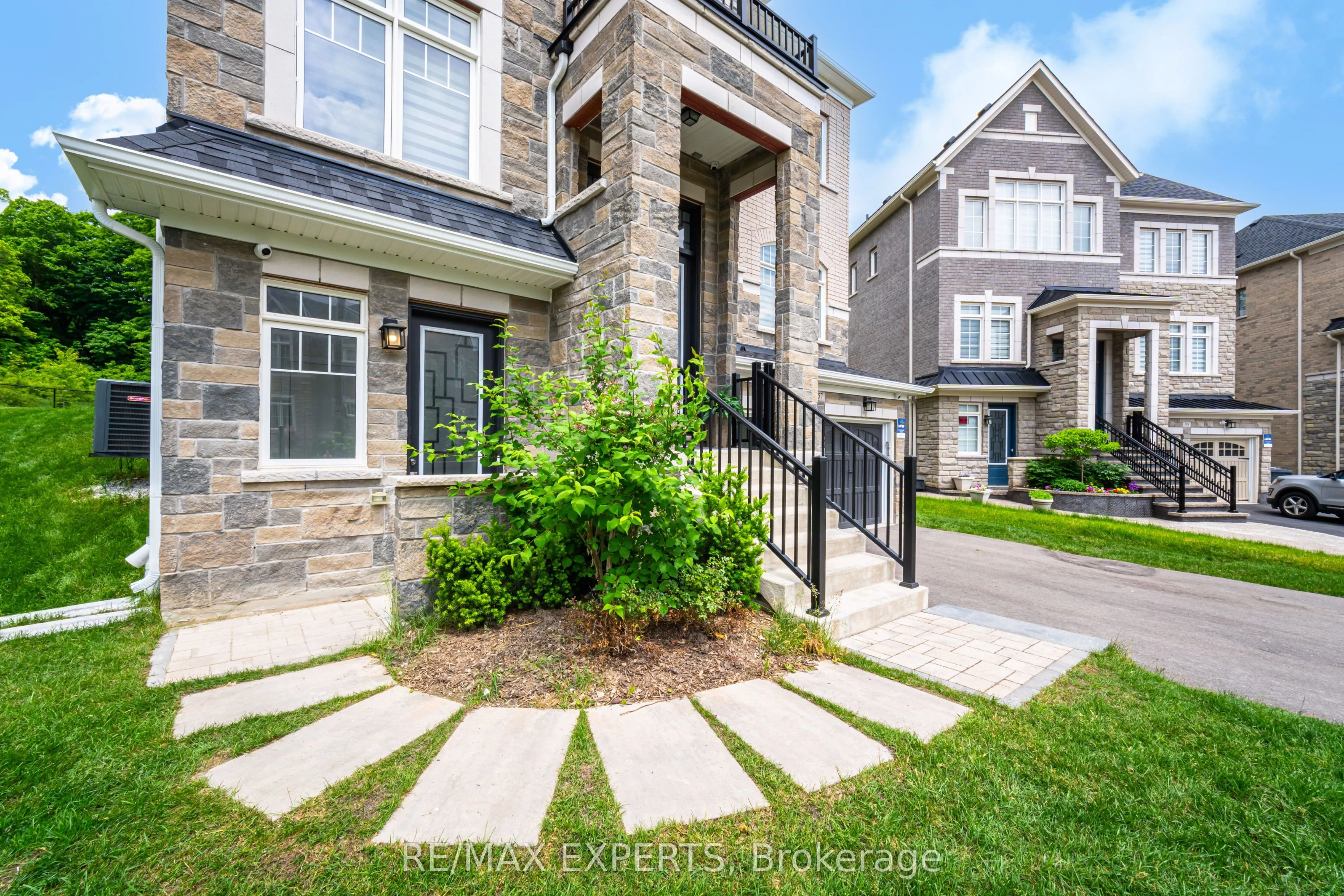 57 Arthur Griffin Crescent