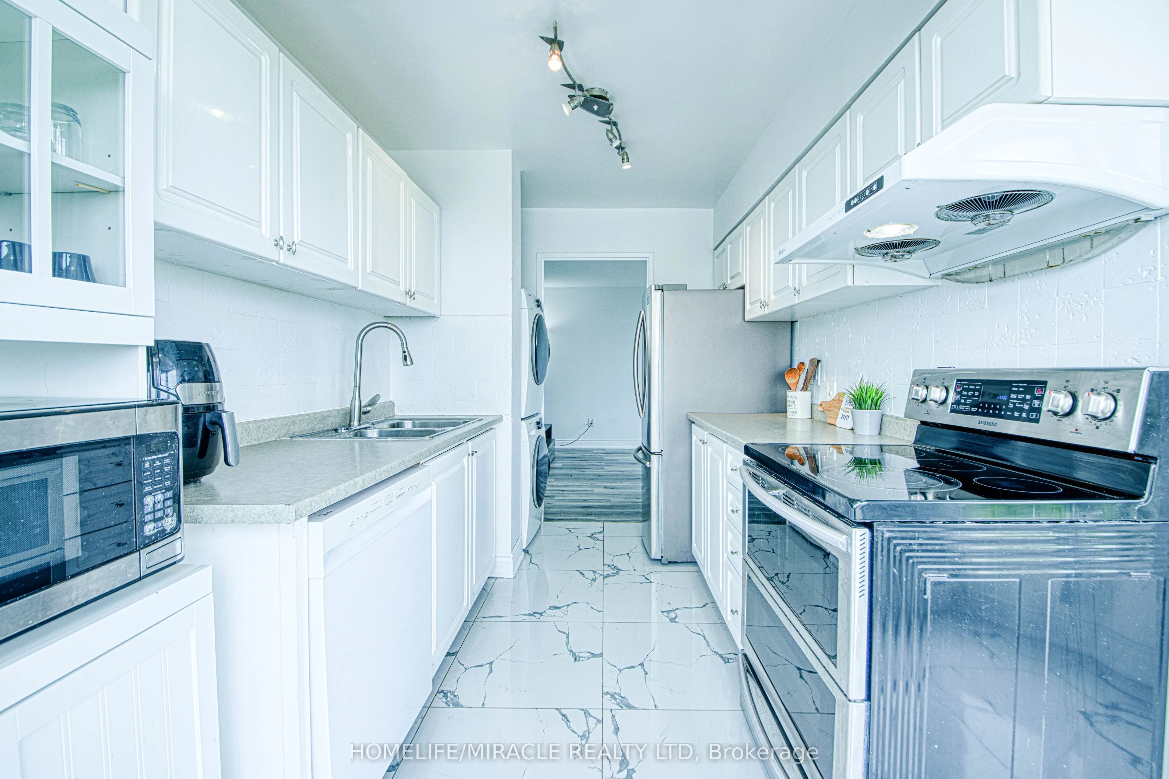 3077 Weston Road, #1004