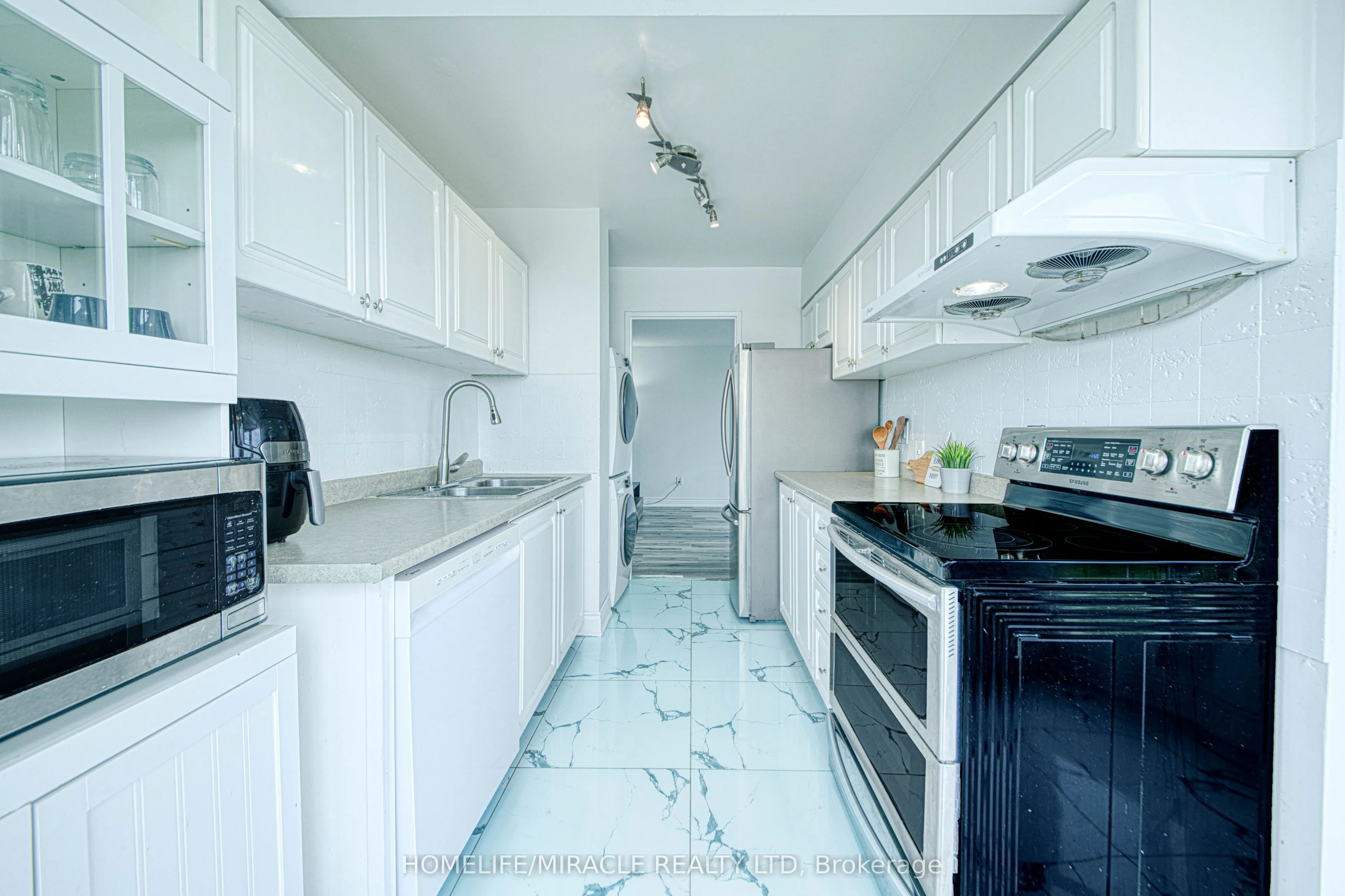 3077 Weston Road, #1004
