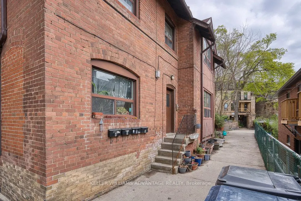 24 Indian Road Crescent