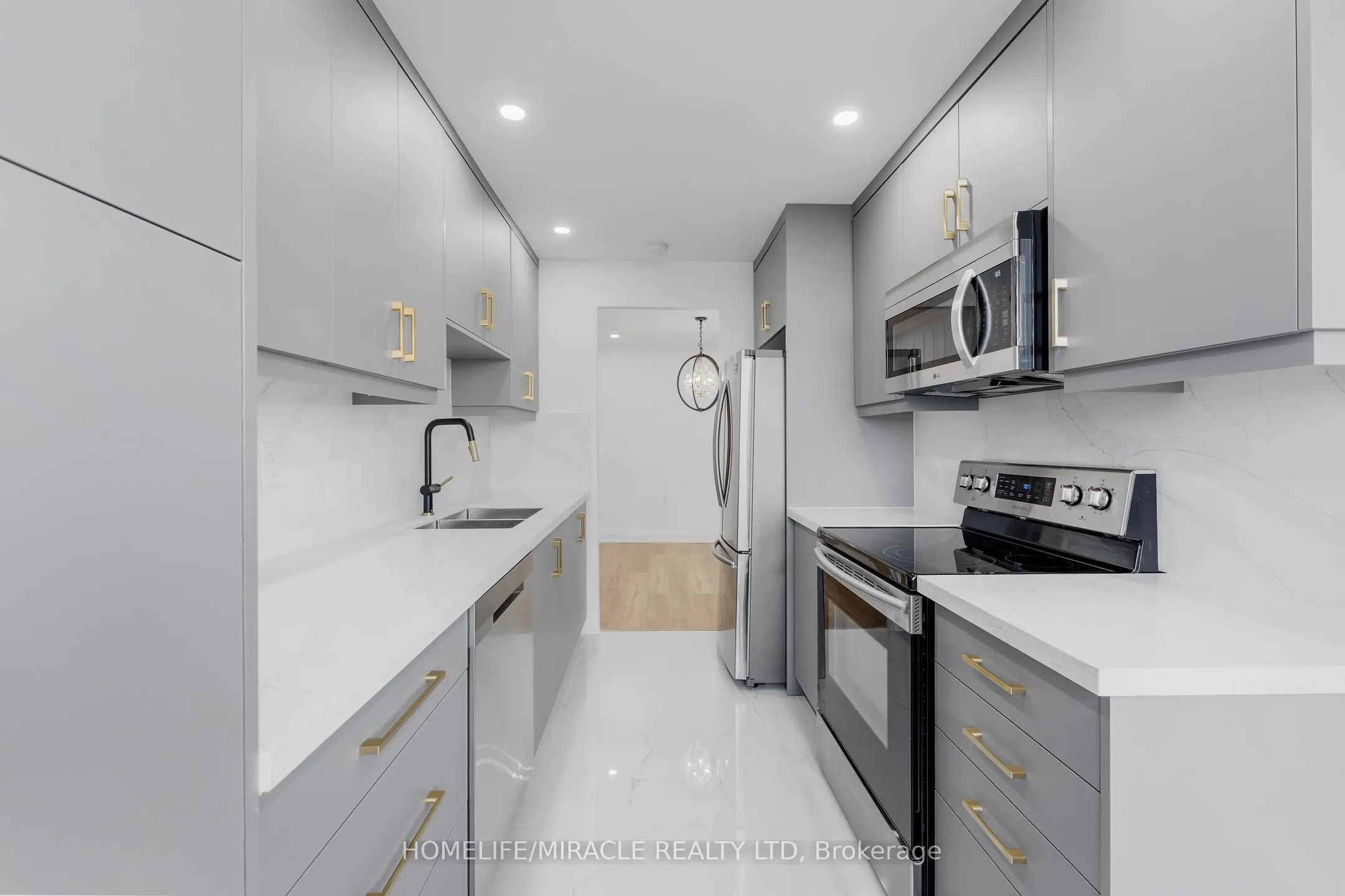 18 Knightsbridge Road, #2605