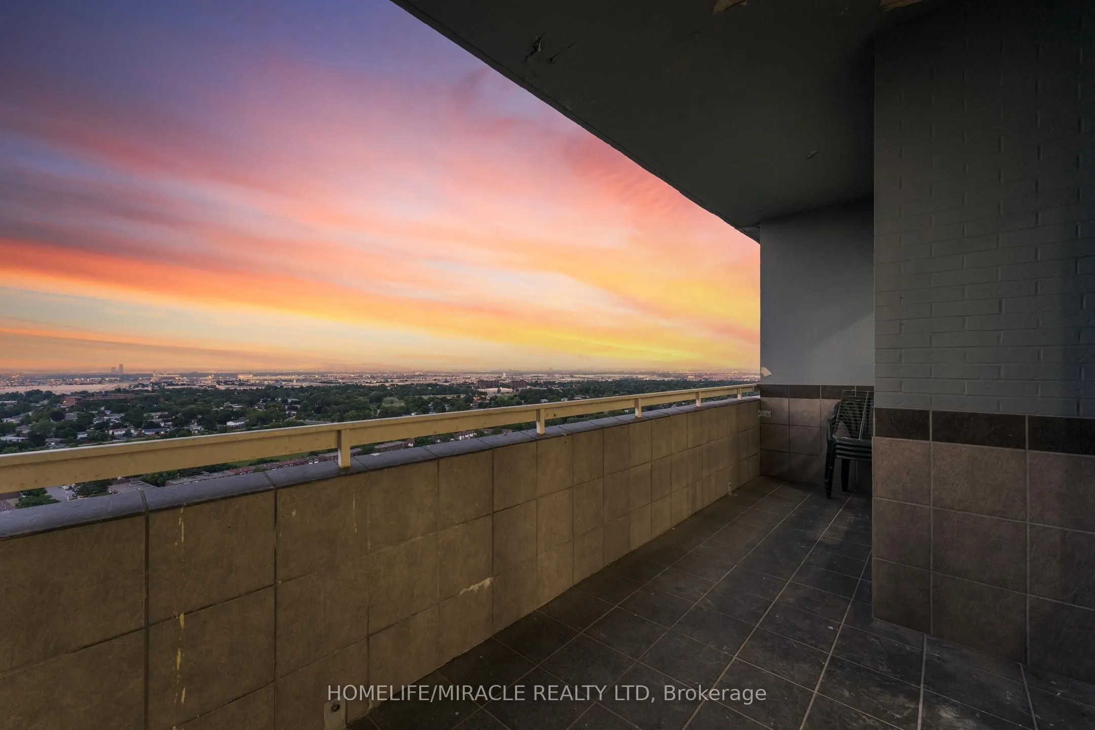 18 Knightsbridge Road, #2605