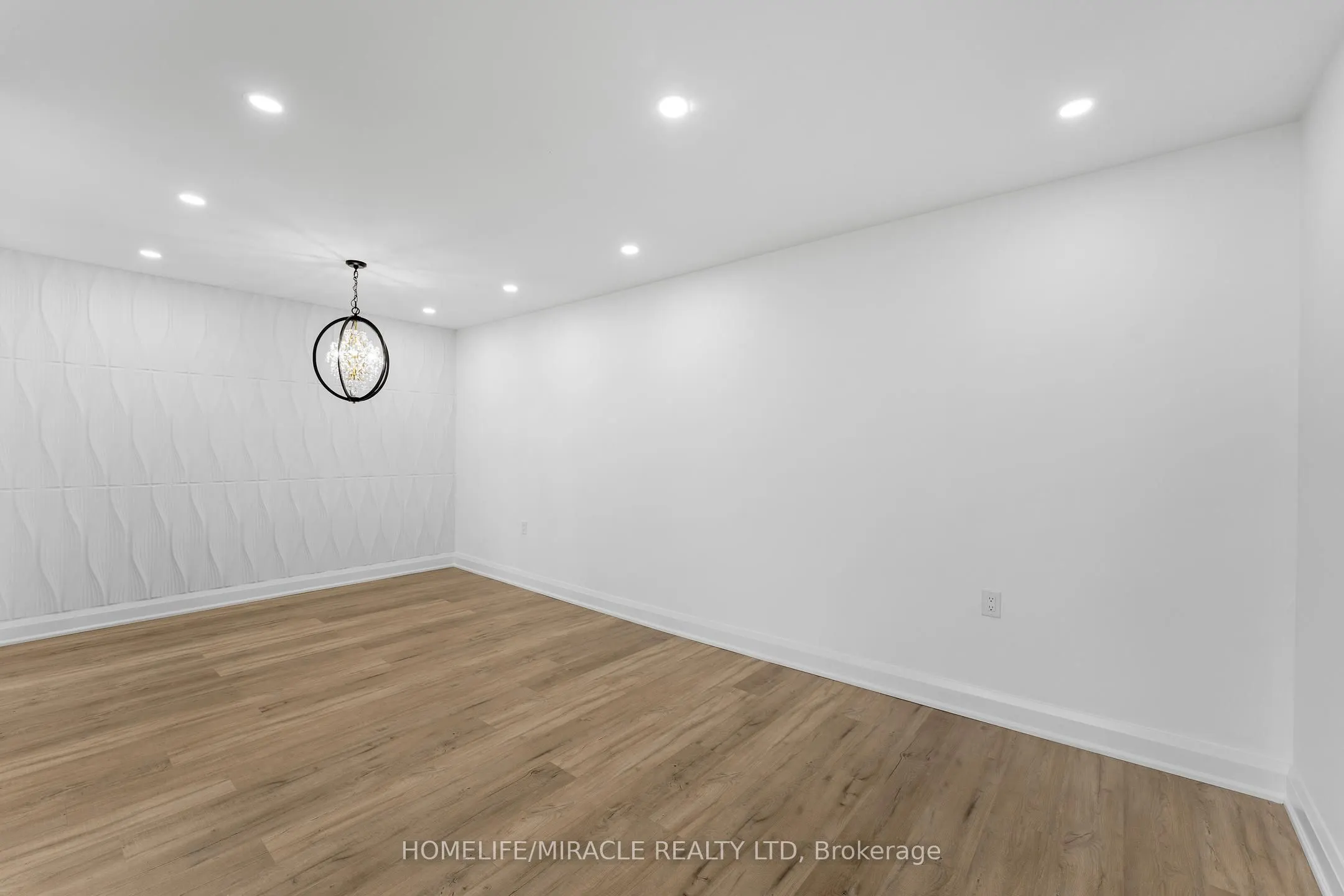 18 Knightsbridge Road, #2605