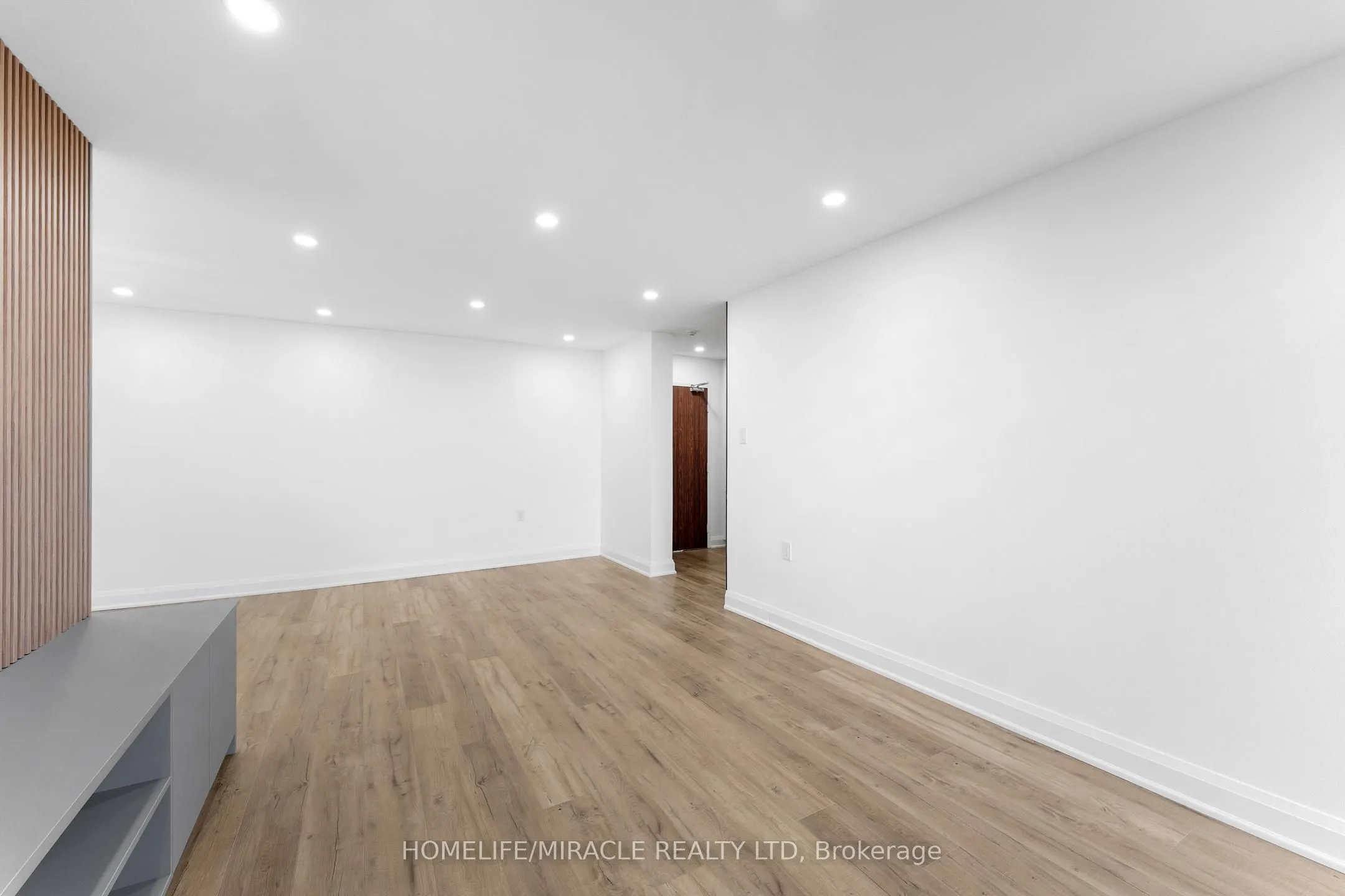 18 Knightsbridge Road, #2605