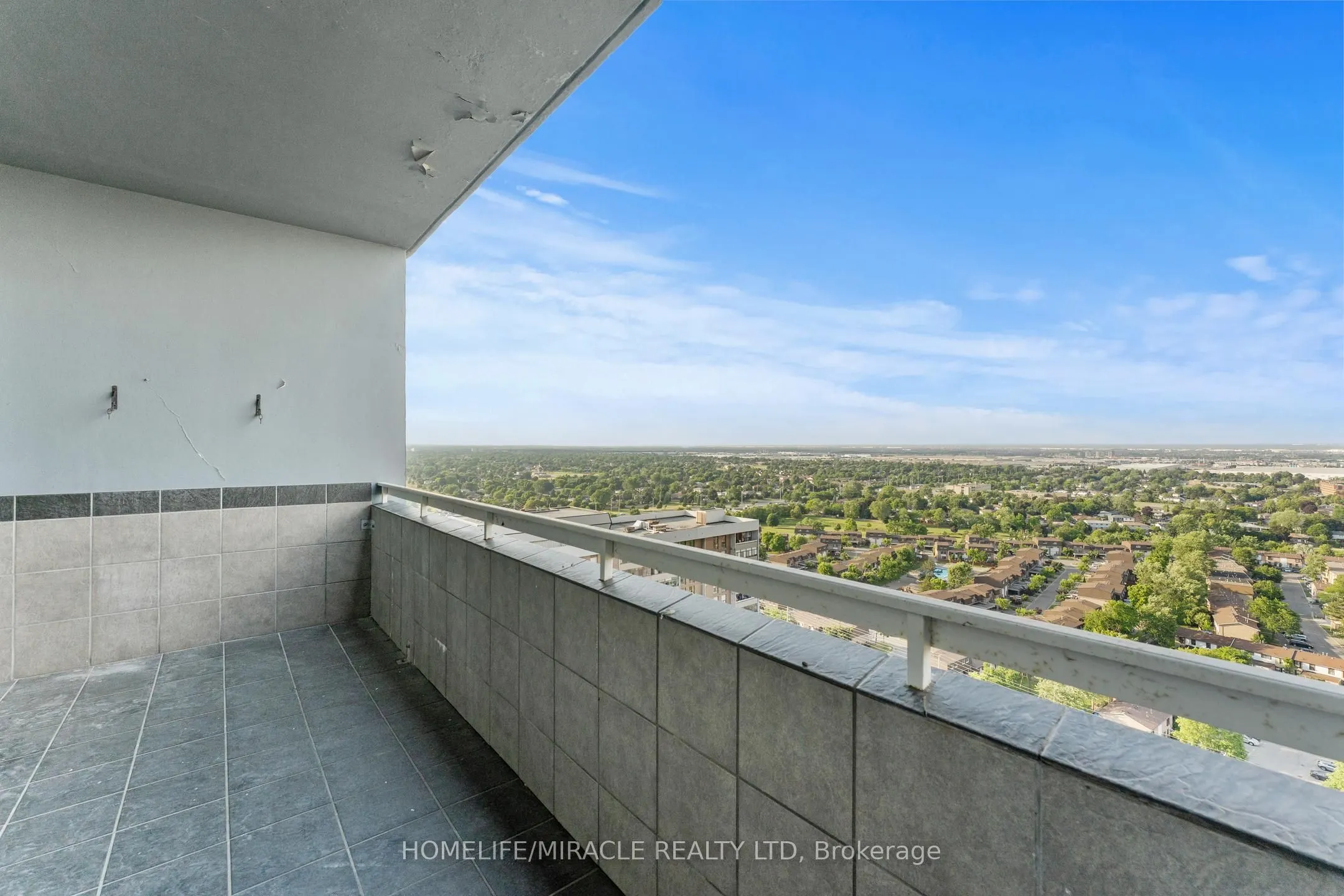 18 Knightsbridge Road, #2605