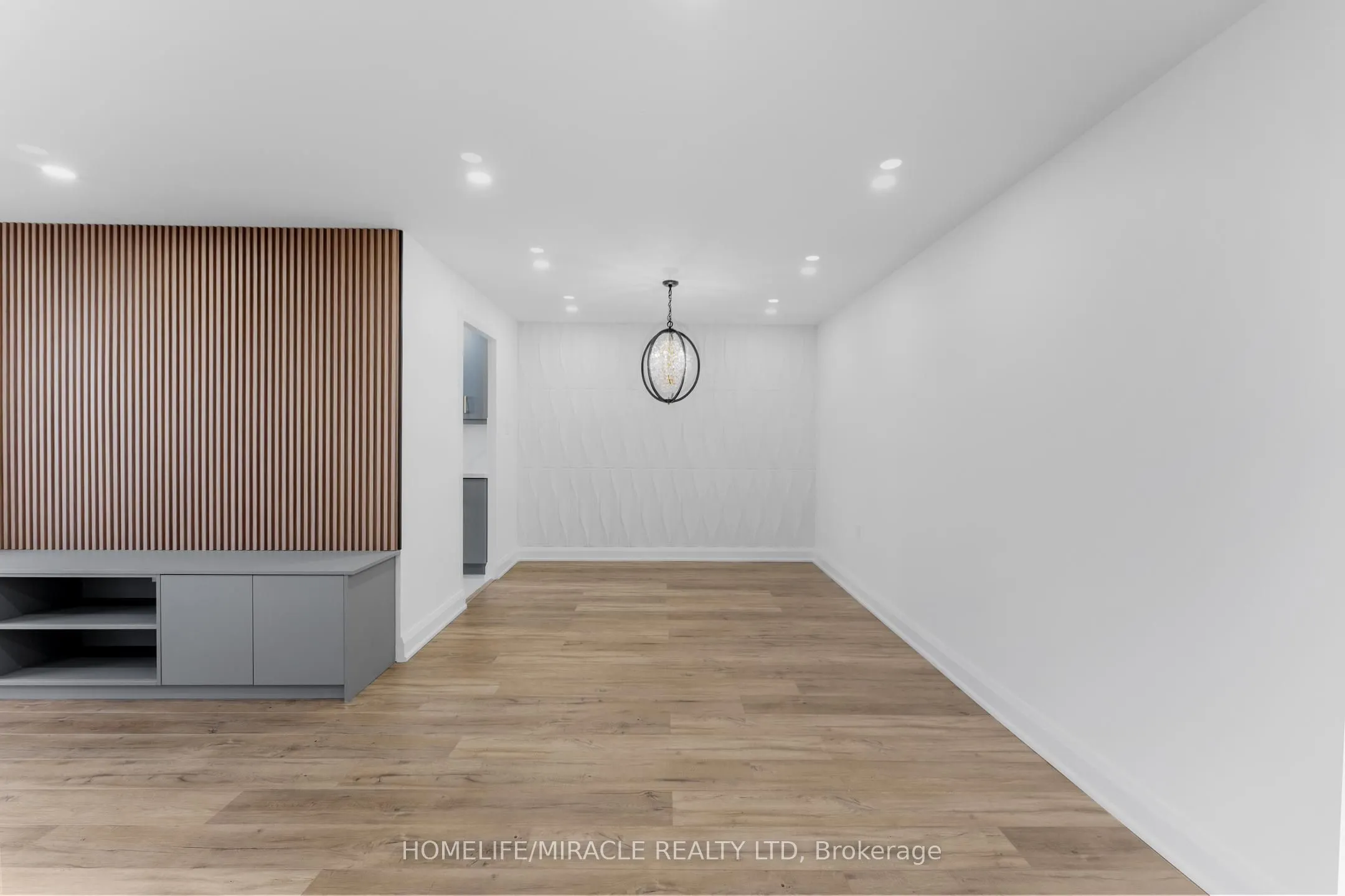 18 Knightsbridge Road, #2605