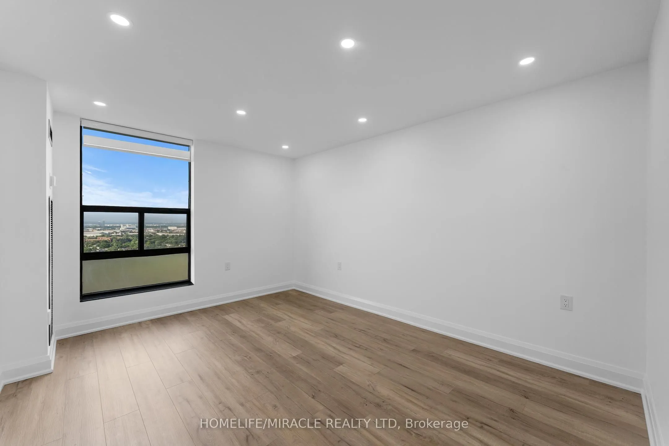 18 Knightsbridge Road, #2605